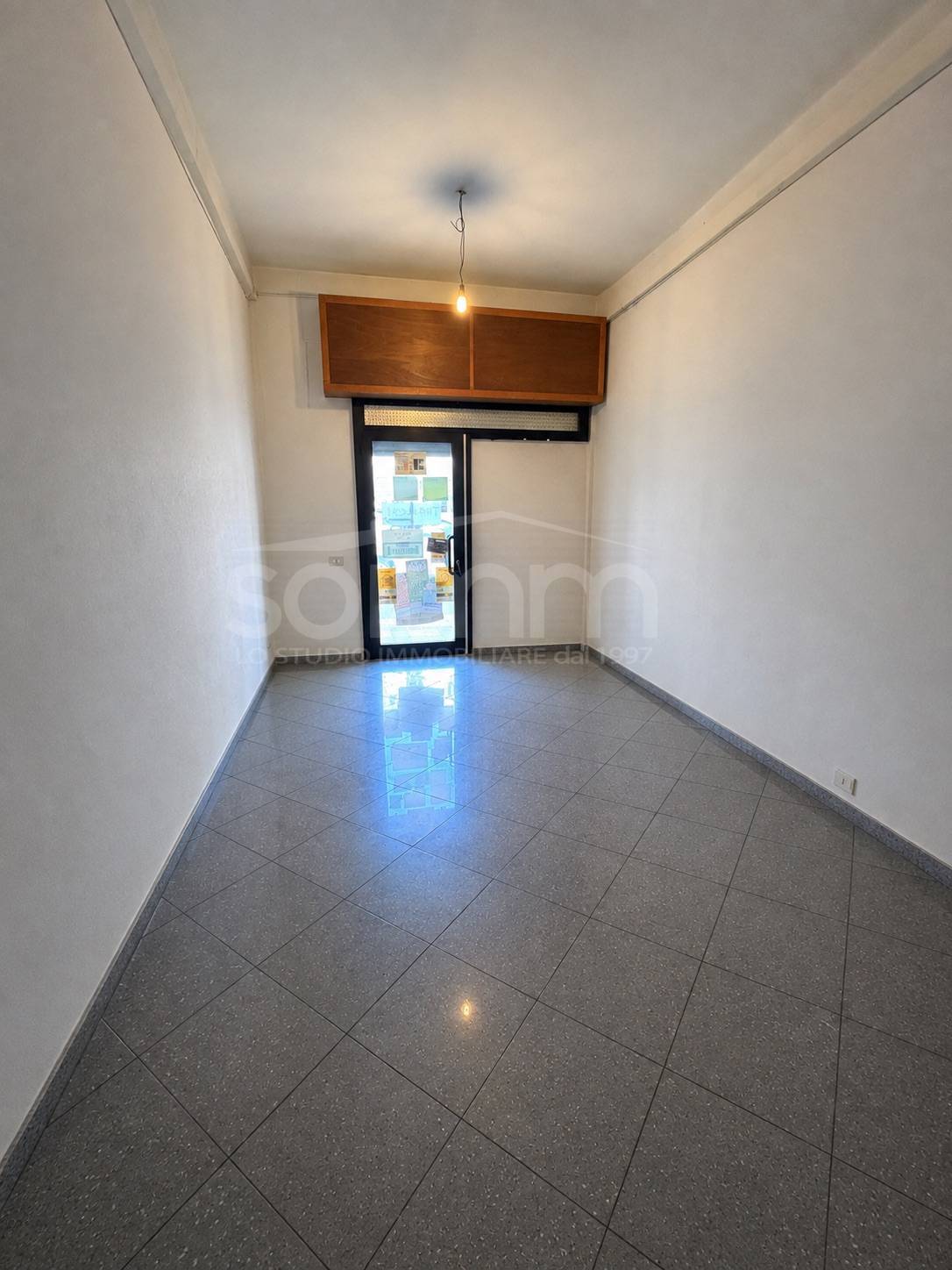 Locale commerciale in vendita a Cagliari