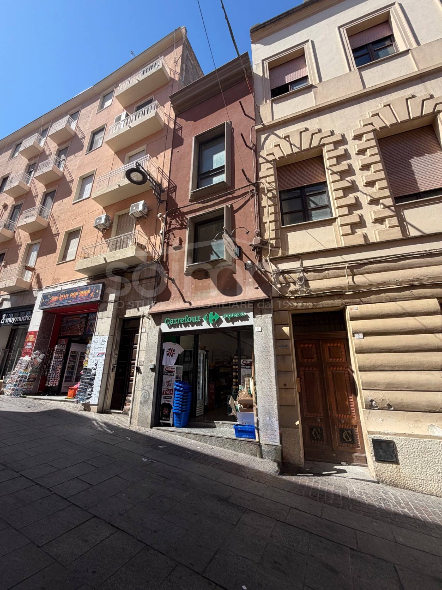 Locale commerciale in vendita a Cagliari