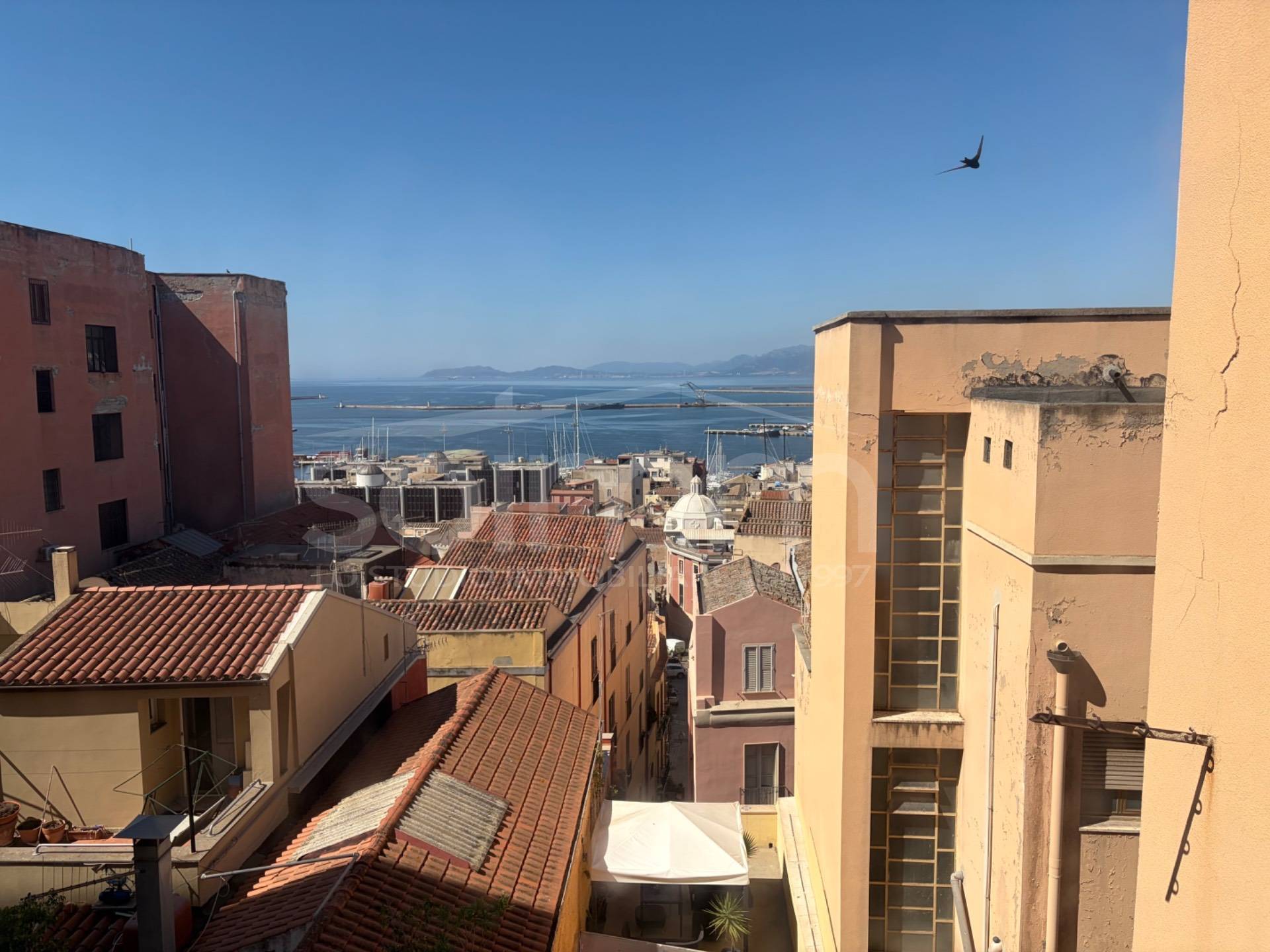 Locale commerciale in vendita a Cagliari