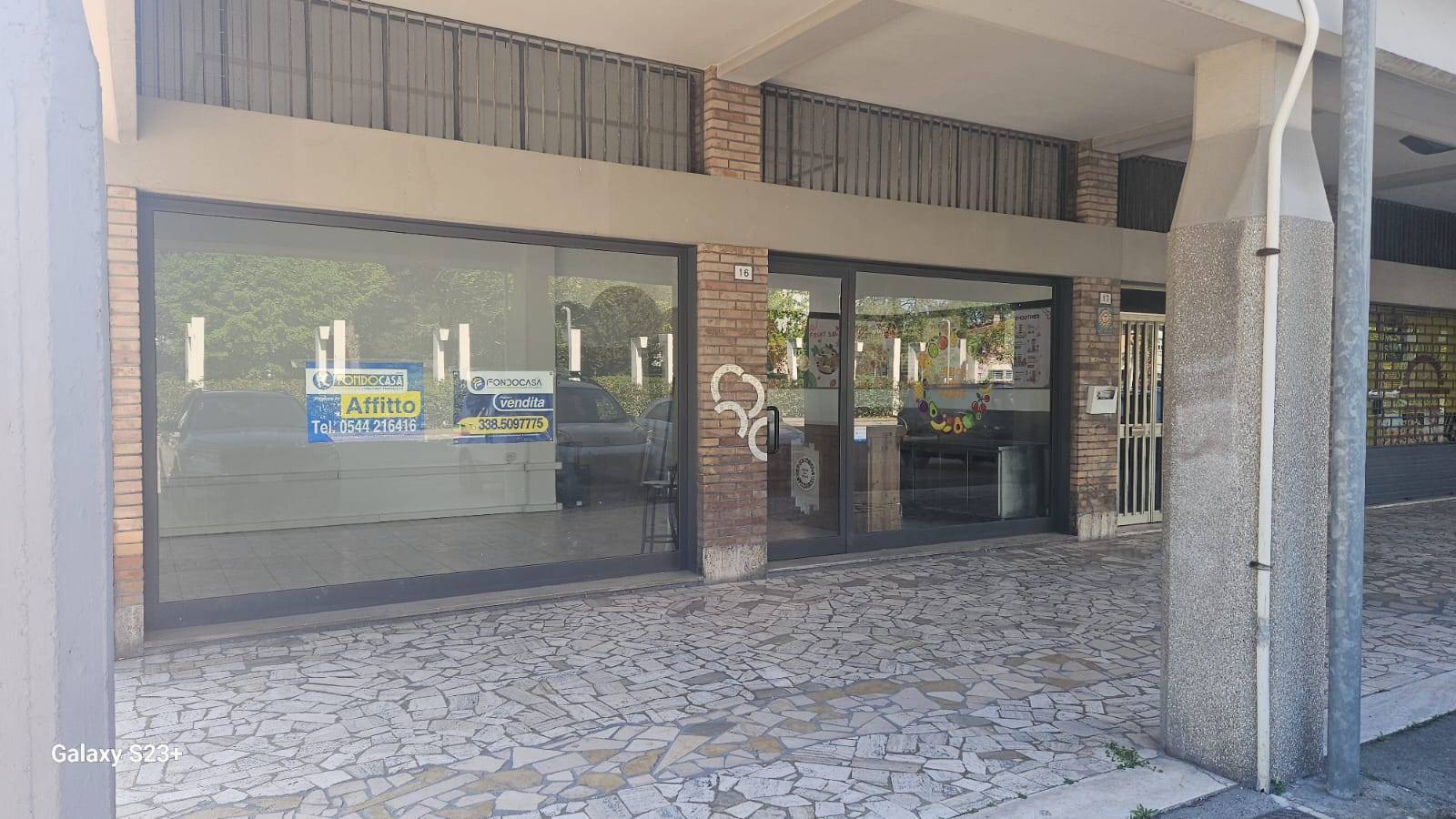 Locale commerciale in vendita a Ravenna, Darsena