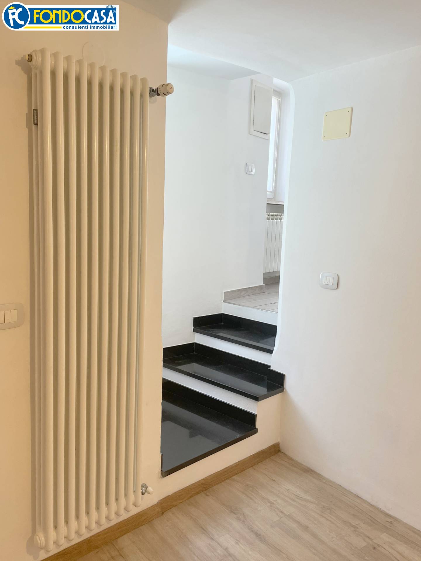 Appartamento in vendita a Albisola Superiore, Ellera