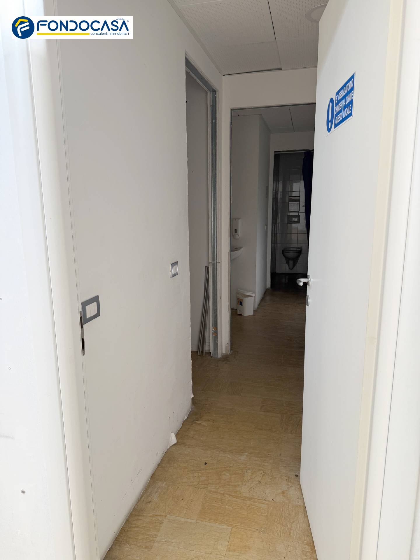 Locale commerciale in affitto a Albisola Superiore