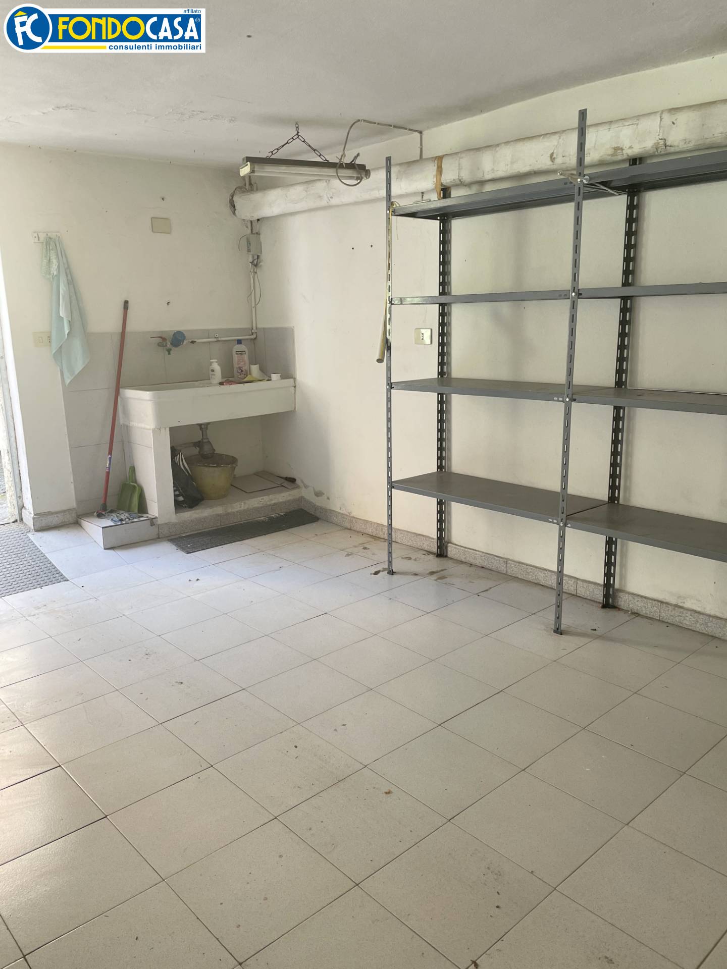 Box in vendita a Albisola Superiore