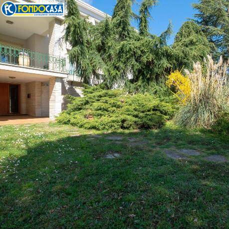 Casa semindipendente in vendita a Carcare