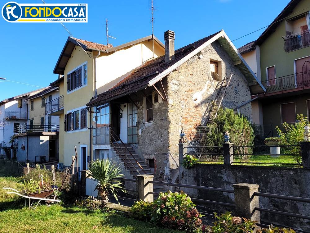 Casa semindipendente in vendita a Sassello