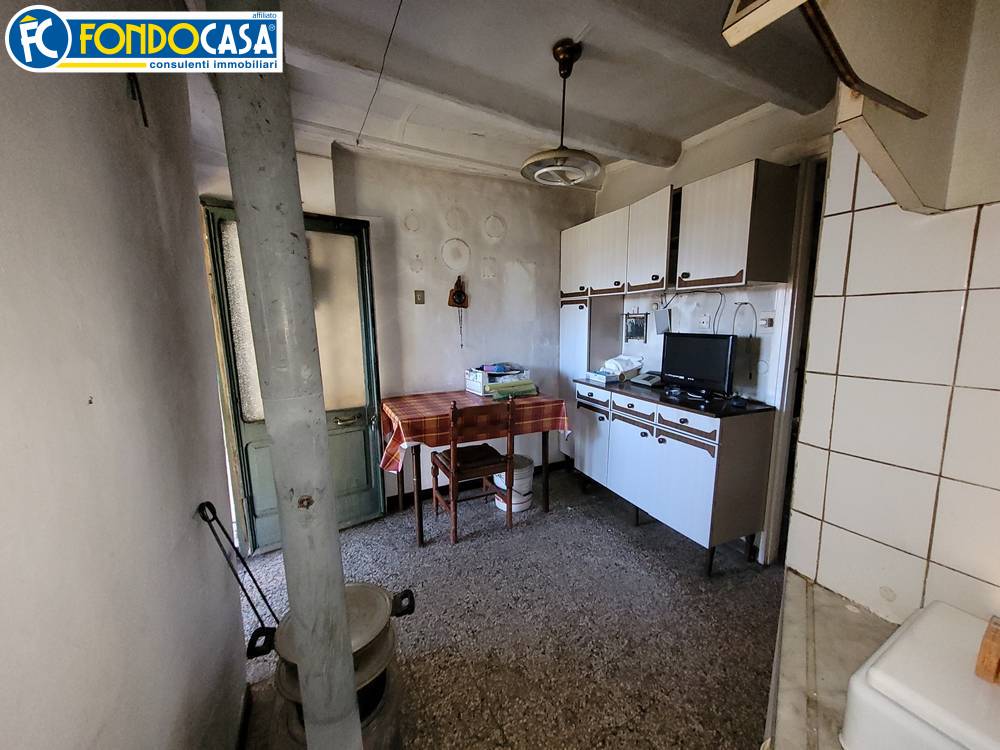 Casa semindipendente in vendita a Sassello