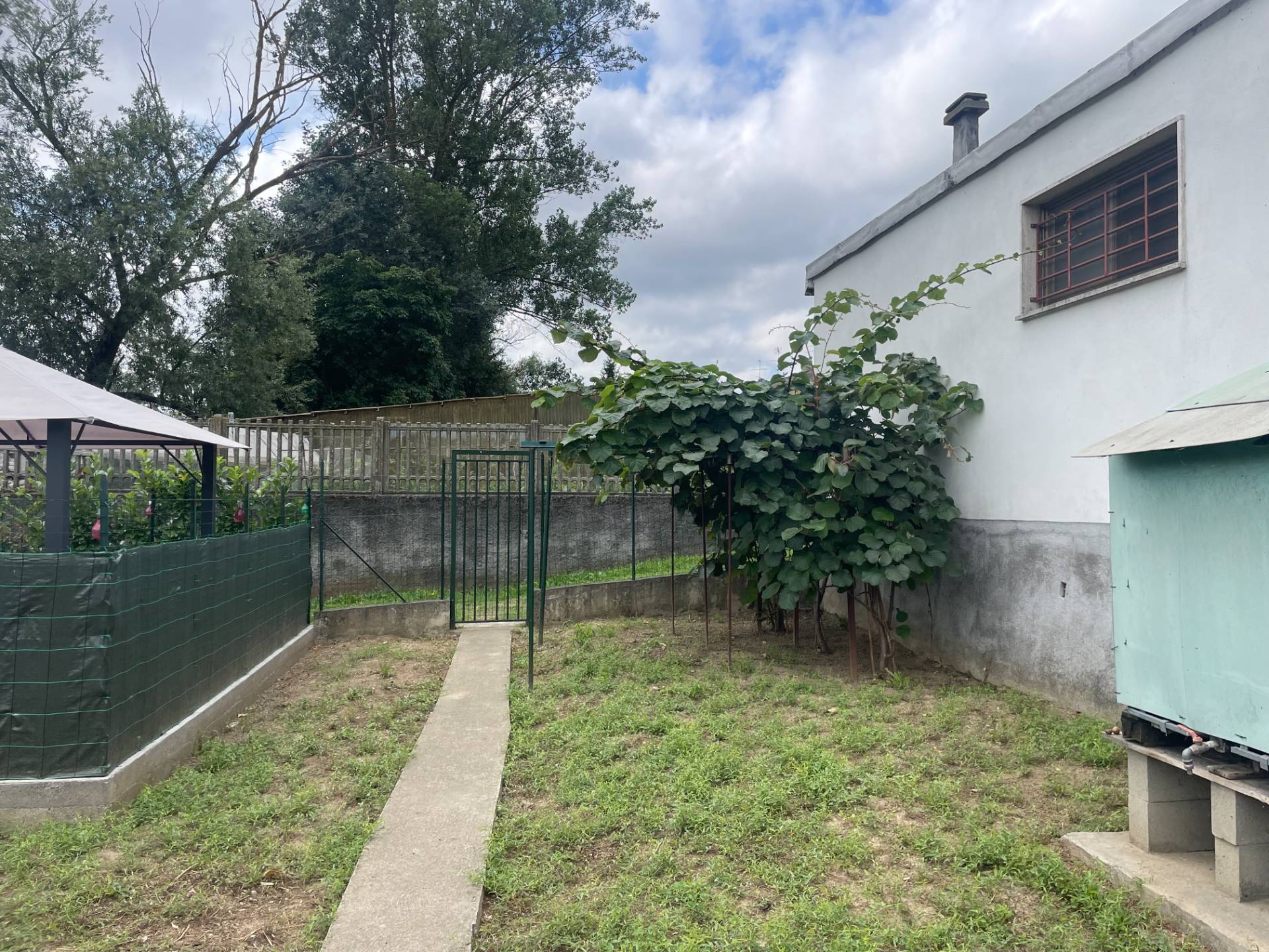 Box o garage in vendita a Cairo Montenotte