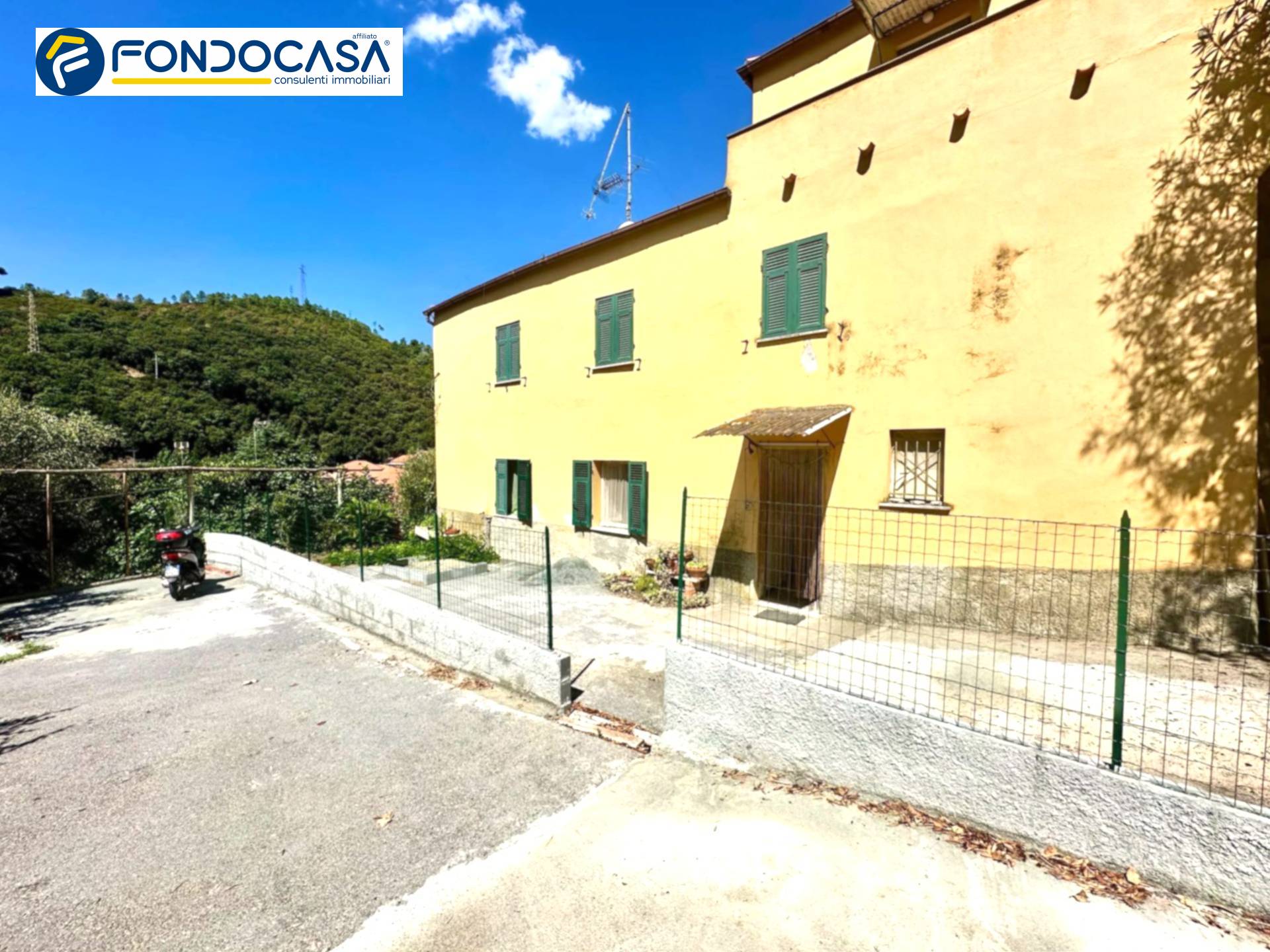 Casa indipendente in vendita a Albisola Superiore