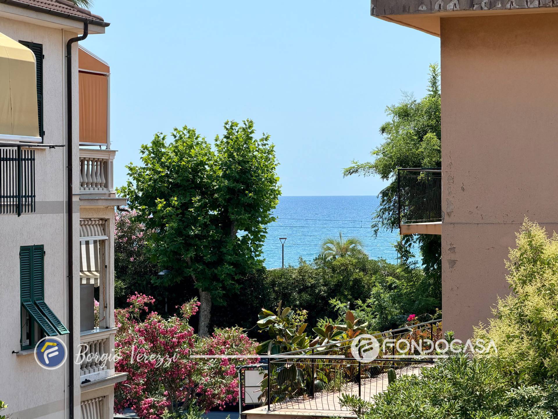 Appartamento in vendita a Borgio Verezzi