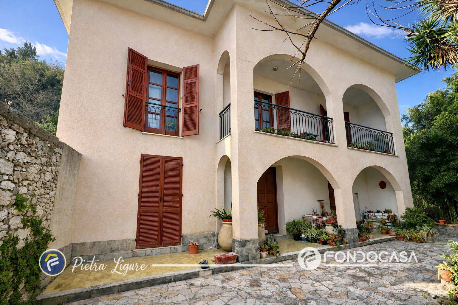 Casa indipendente in vendita a Pietra Ligure