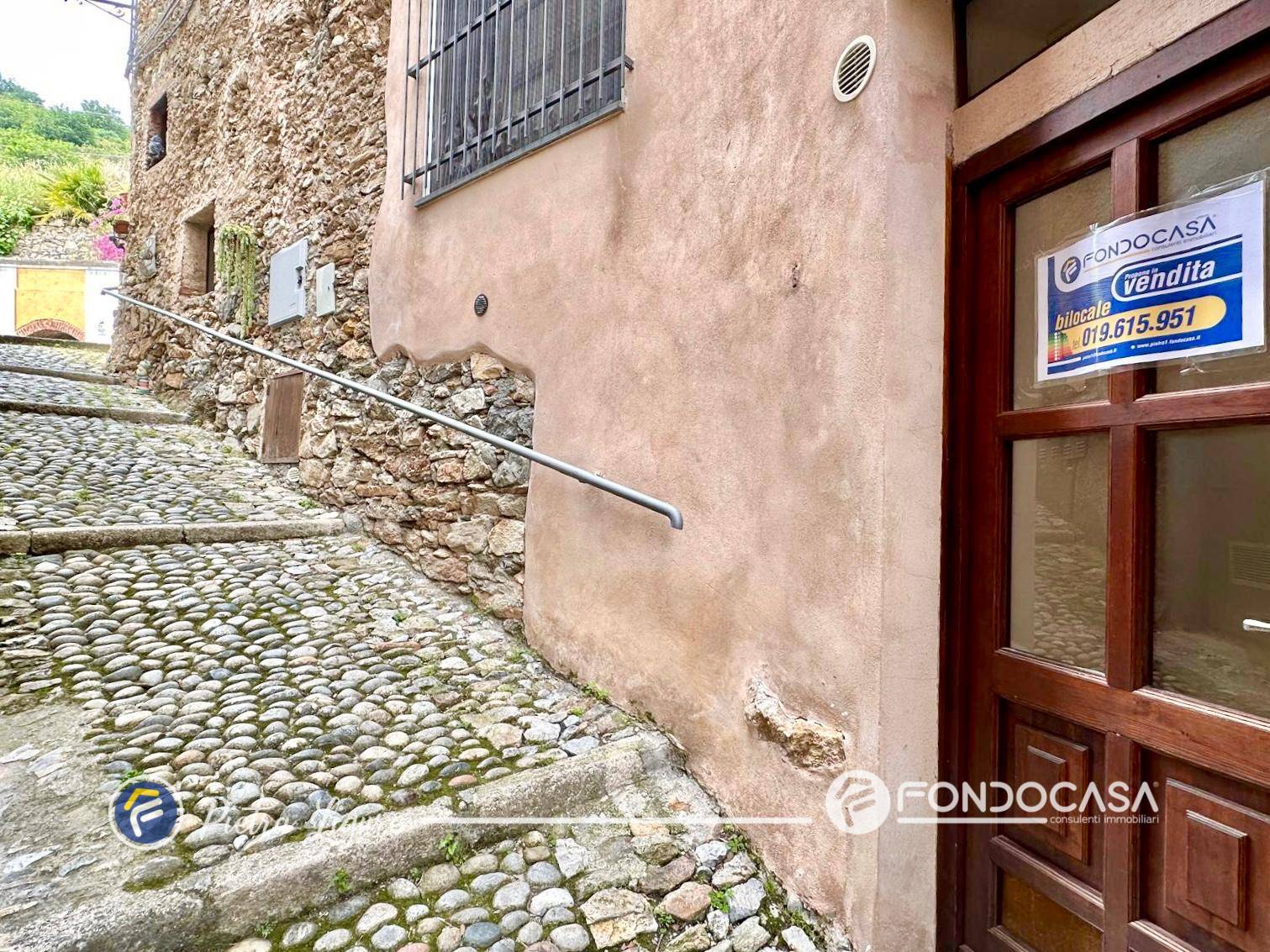 Casa semindipendente in vendita a Pietra Ligure, Ranzi