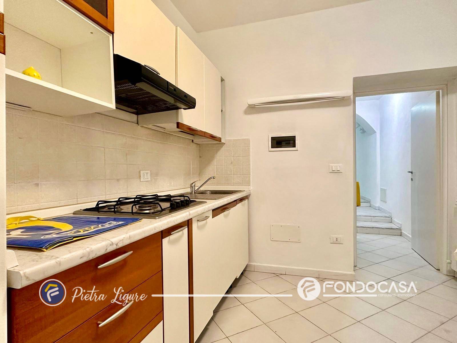 Casa semindipendente in vendita a Pietra Ligure, Ranzi