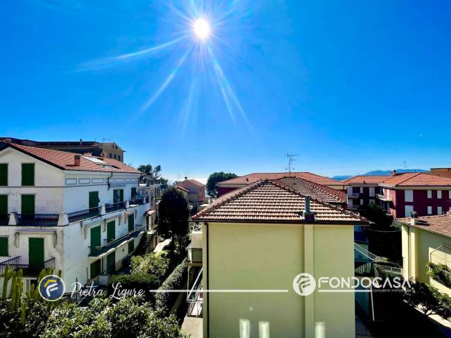 Appartamento in vendita a Borgio Verezzi