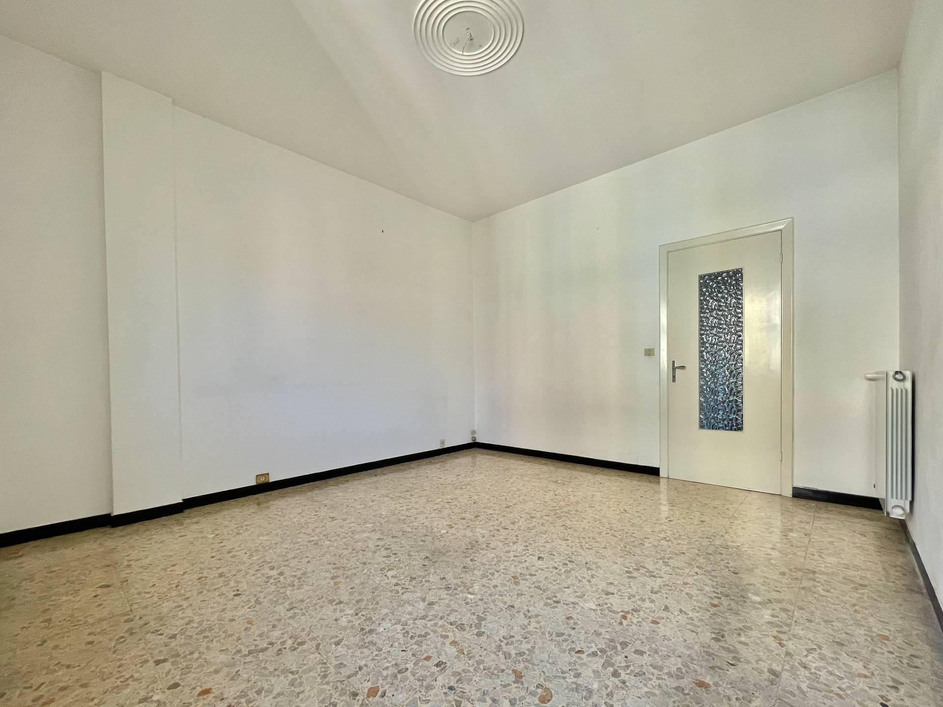 Appartamento in vendita a Pietra Ligure