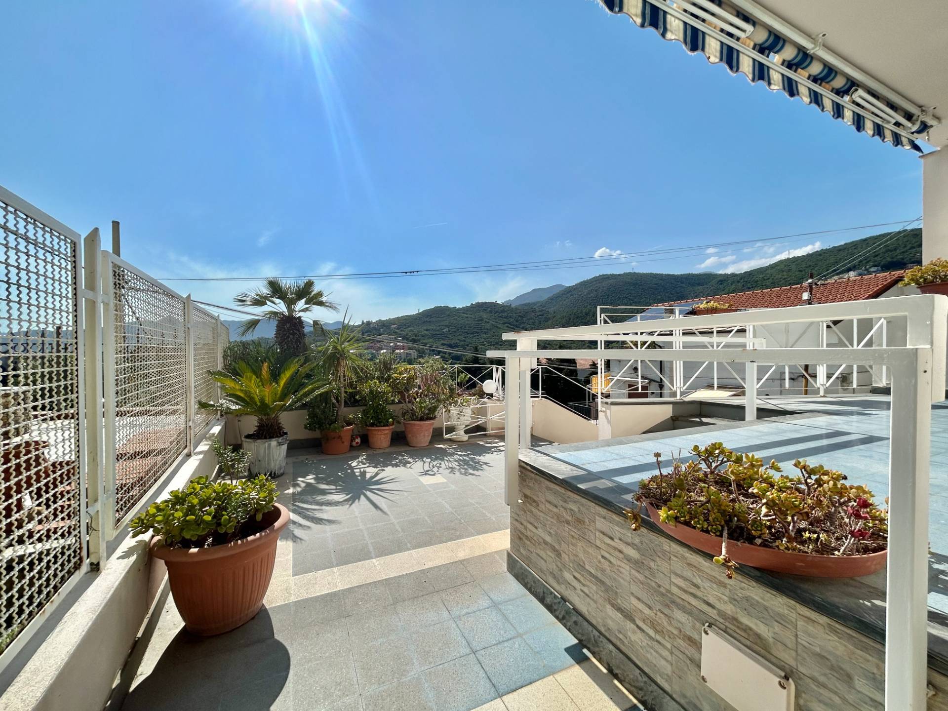 Villa in vendita a Pietra Ligure