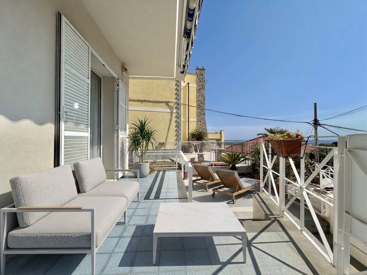 Villa in vendita a Pietra Ligure
