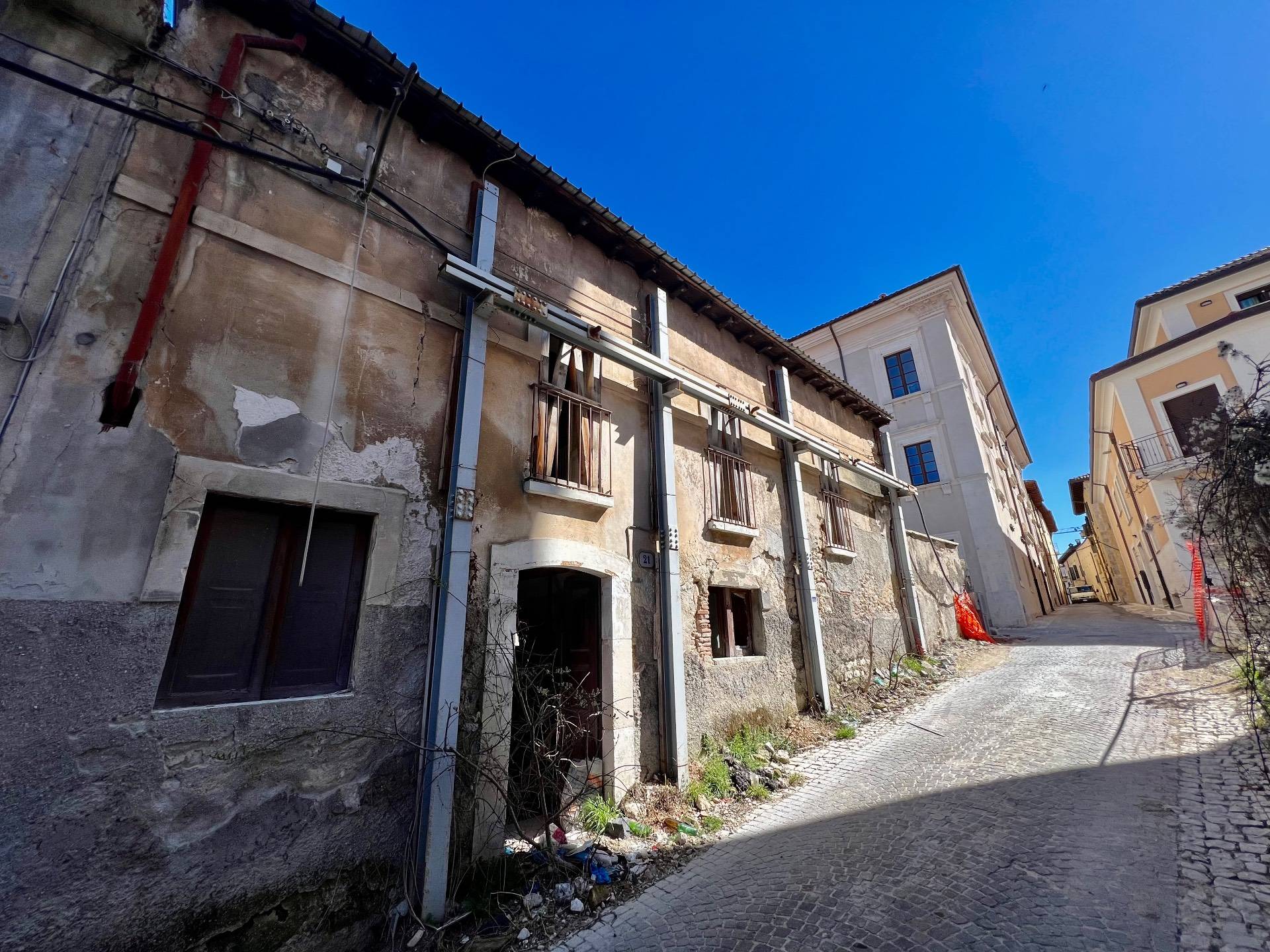 Casa cielo Terra in vendita a L'Aquila, Centro storico