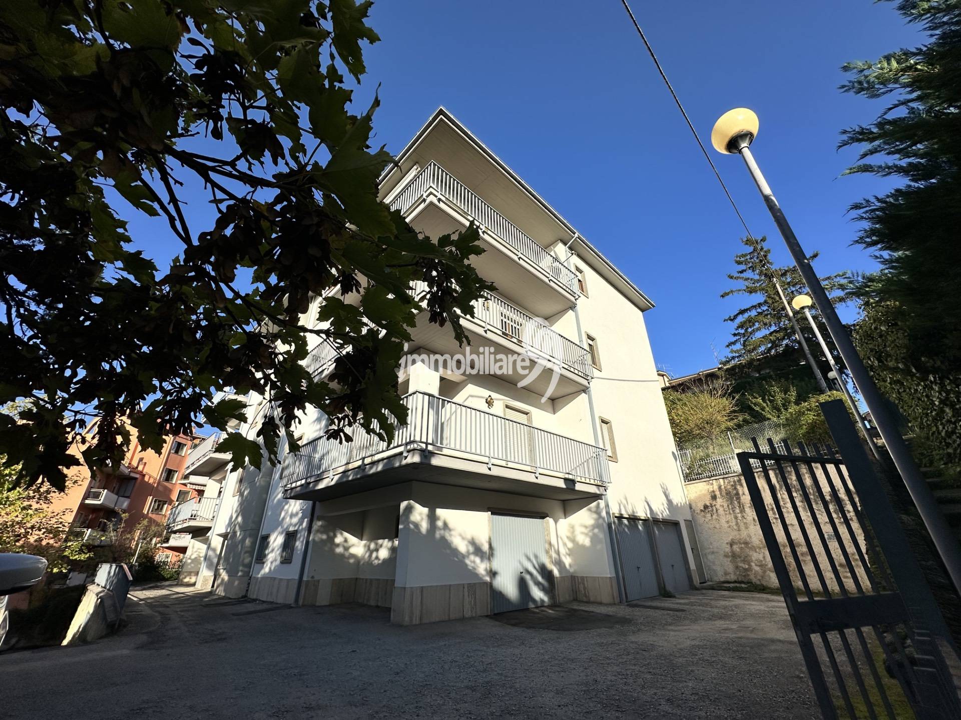 Mansarda in vendita a L'Aquila, Via Strinella