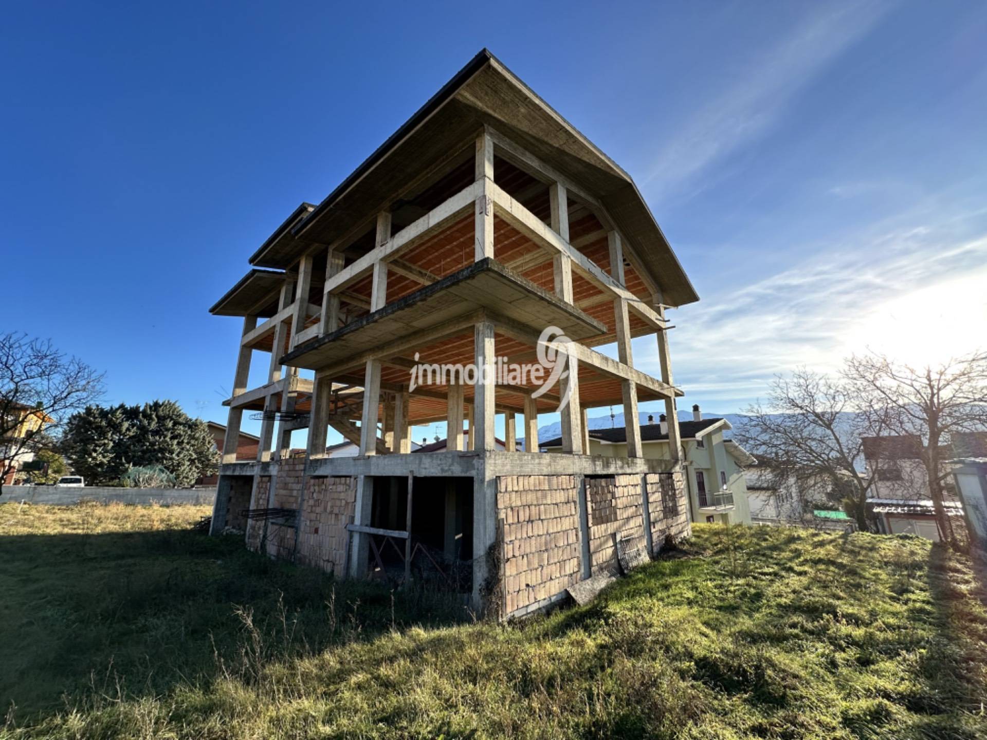Immobili in vendita a L'Aquila, Paganica - Tempera