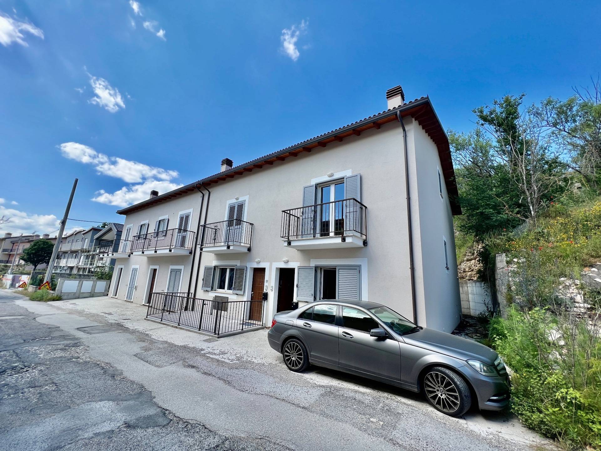 Villette a schiera in vendita a L'Aquila, Poggio di Roio