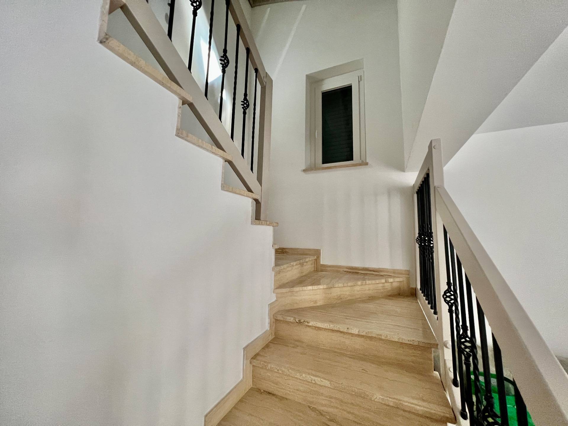 Villette a schiera in vendita a L'Aquila, Poggio di Roio