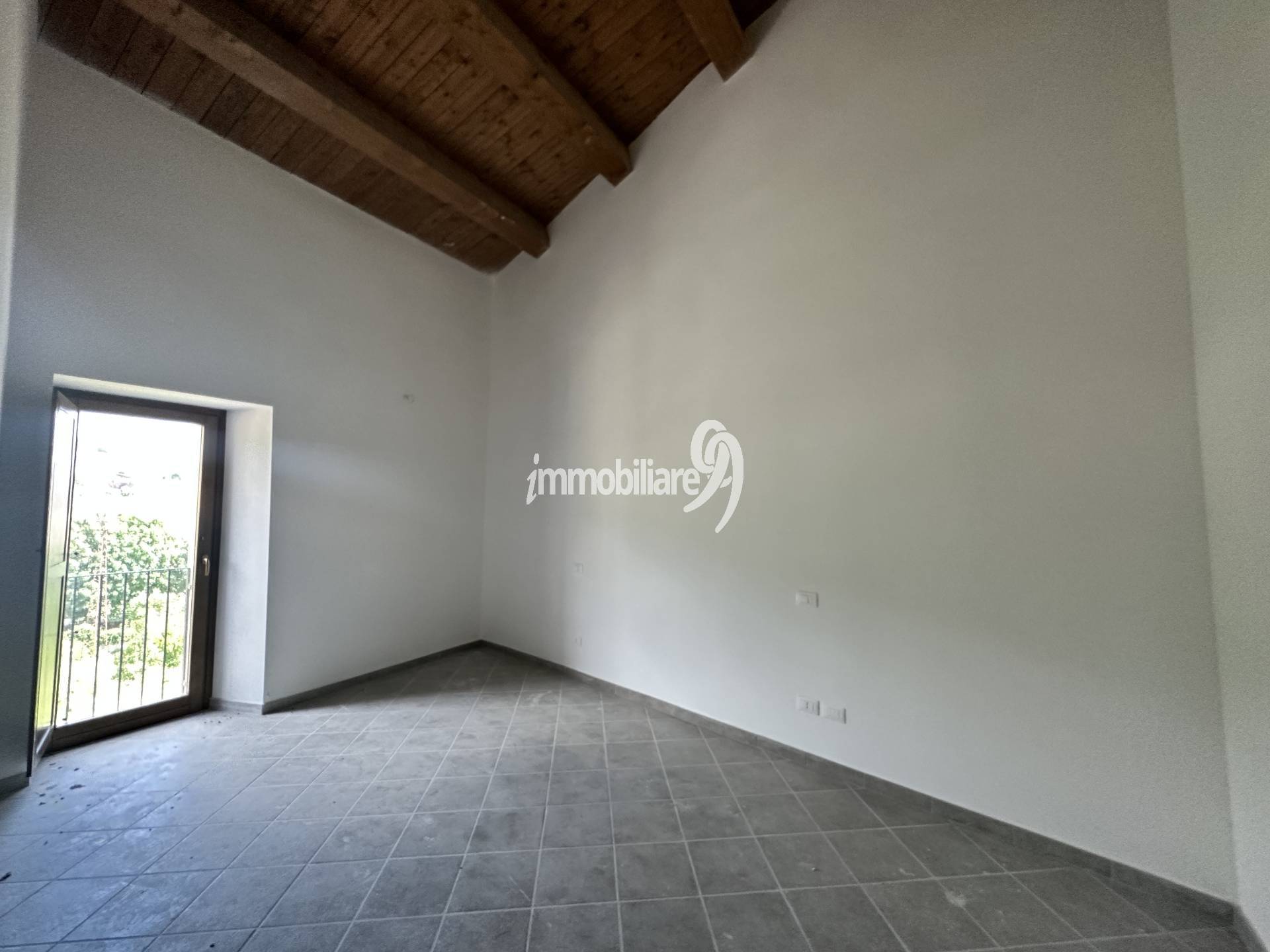 Casa cielo Terra in vendita a L'Aquila, Paganica - Tempera