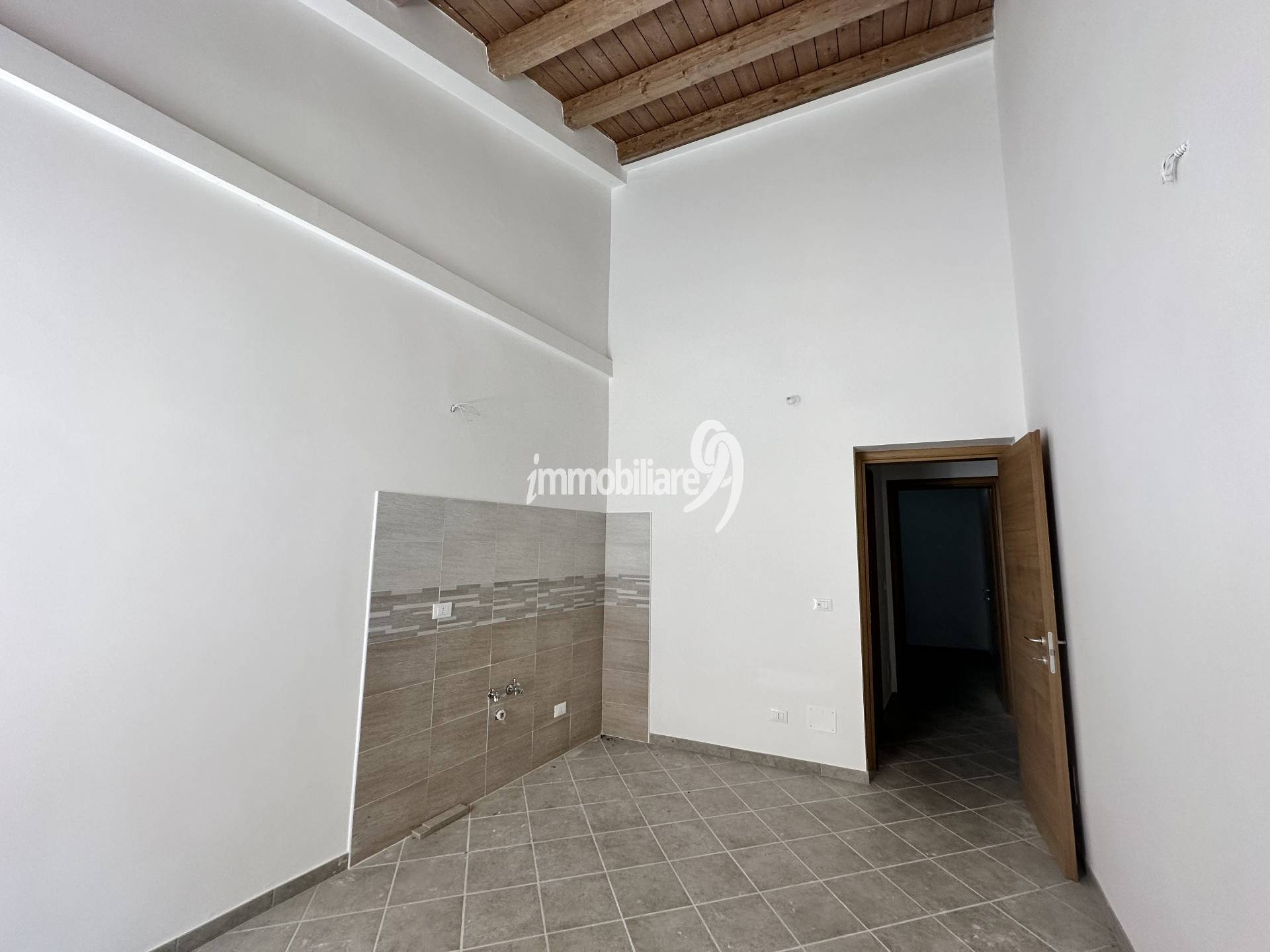 Casa cielo Terra in vendita a L'Aquila, Paganica - Tempera