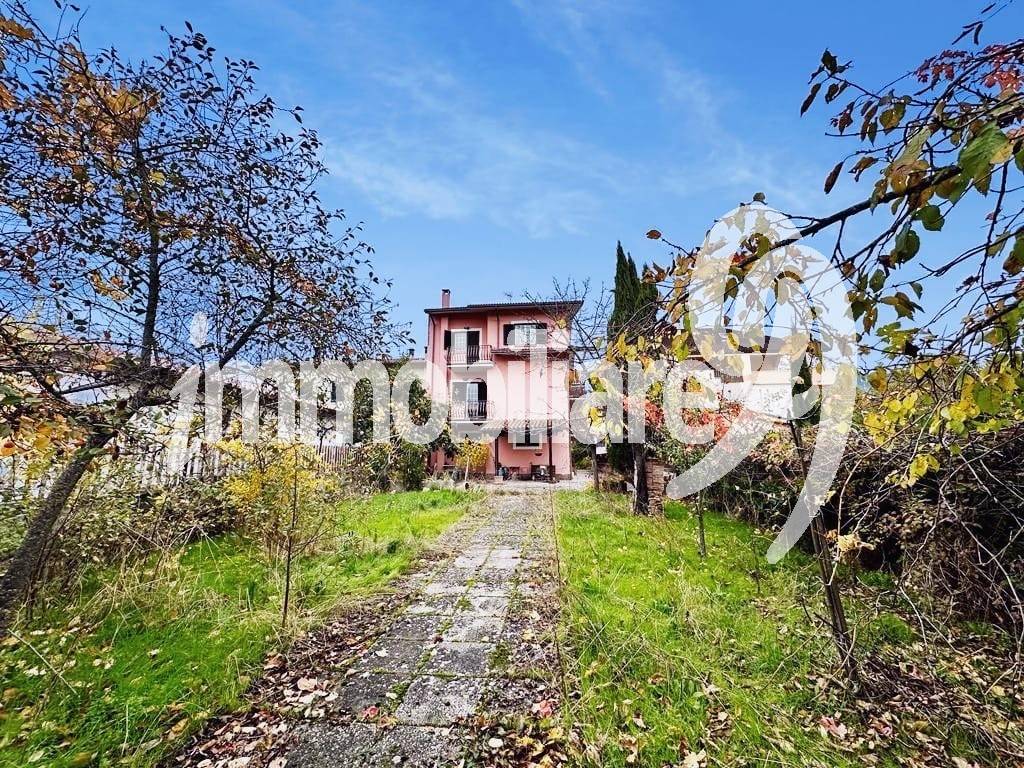 Casa cielo Terra in vendita a L'Aquila, Paganica - Tempera