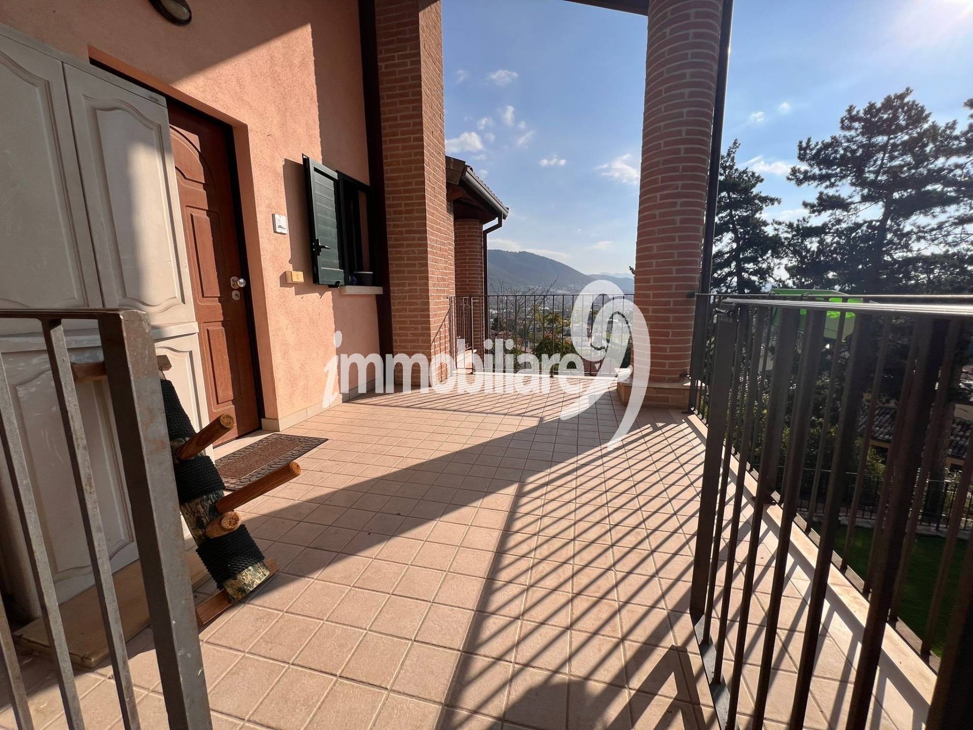 Villette a schiera in vendita a L'Aquila, Coppito