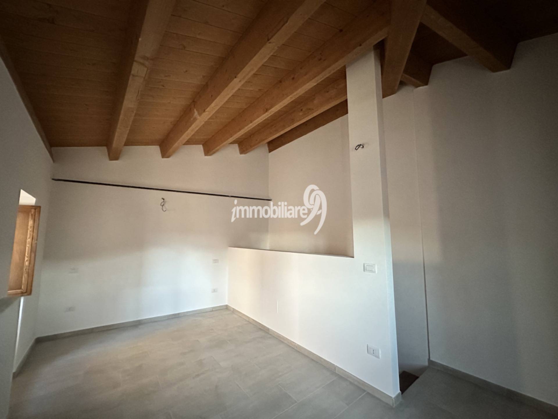 Casa cielo Terra in vendita a L'Aquila, Paganica - Tempera