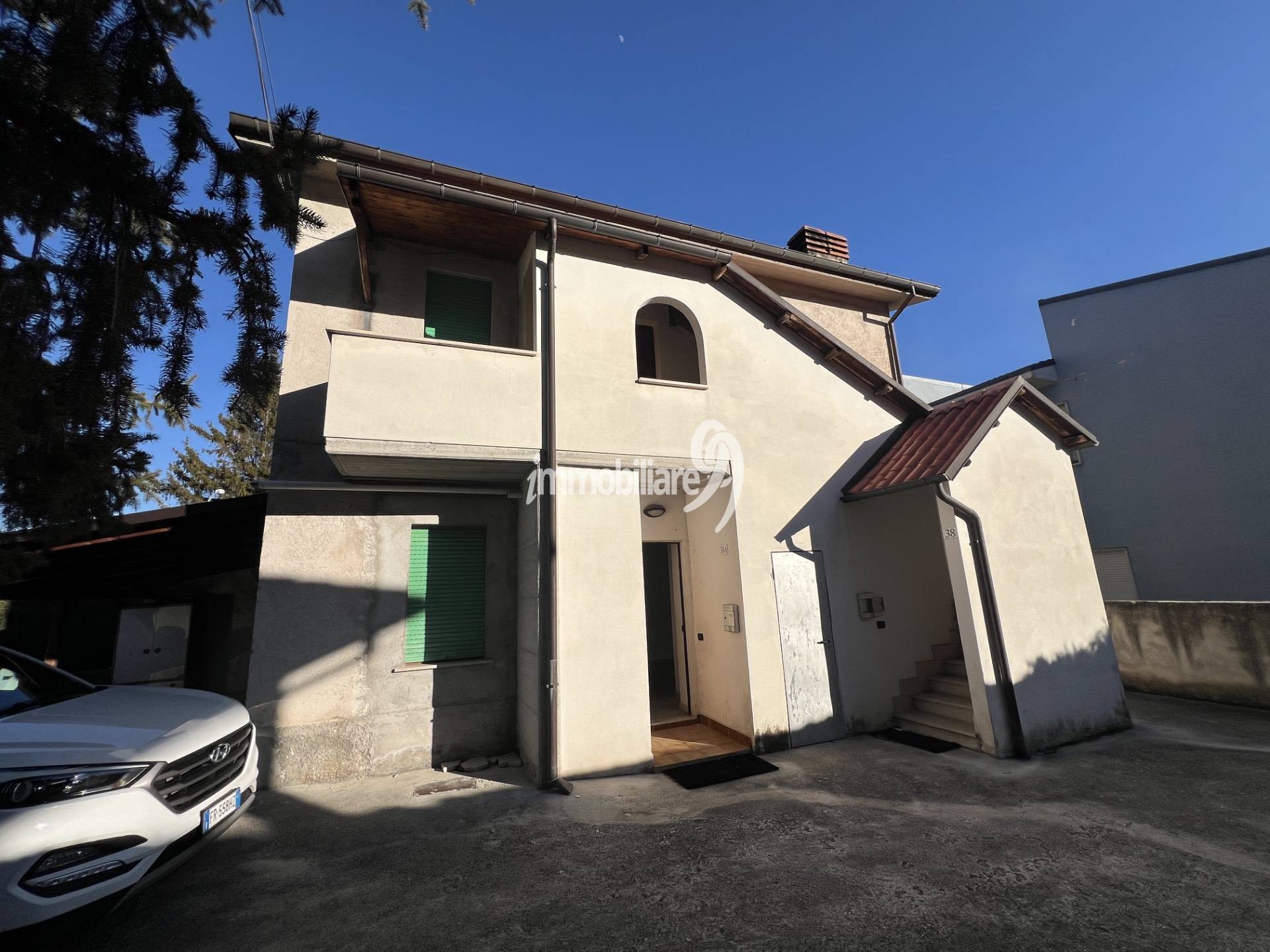 Casa cielo Terra in vendita a L'Aquila, Sassa Scalo