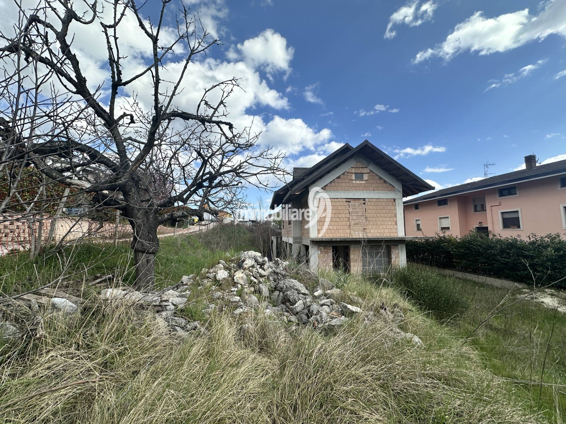 Villa in vendita a L'Aquila, Paganica - Tempera