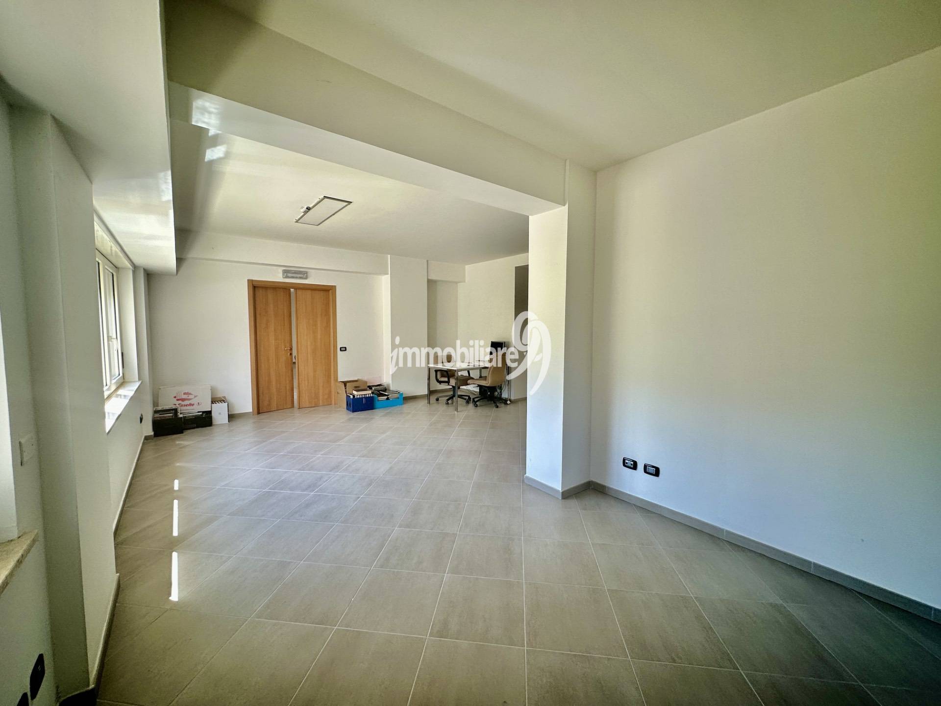 Appartamento in vendita a L'Aquila, Collemaggio