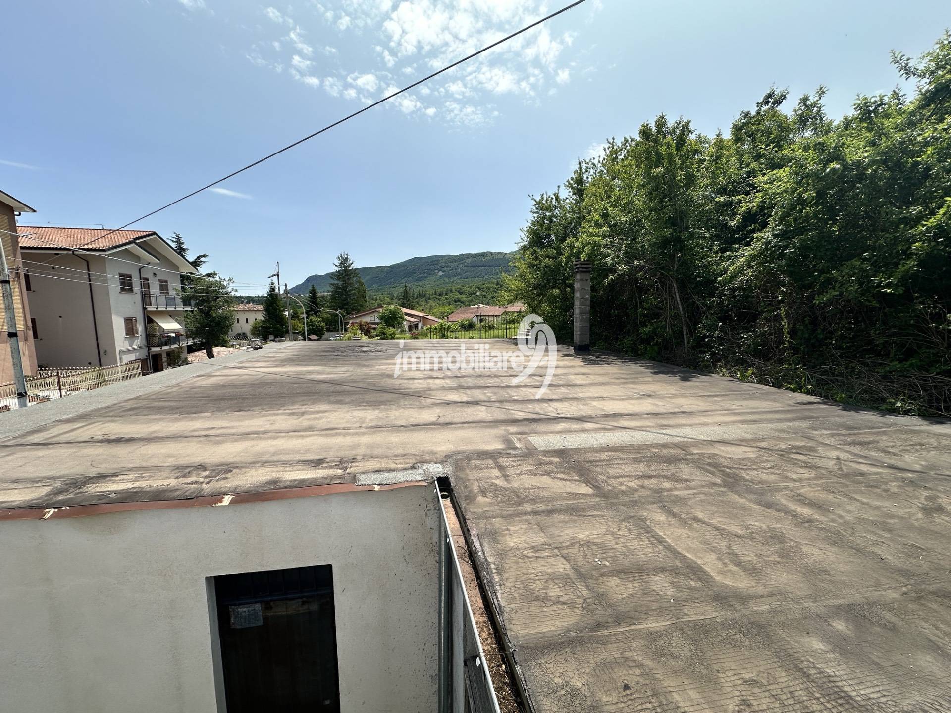 Box o garage in vendita a Ocre, San Felice