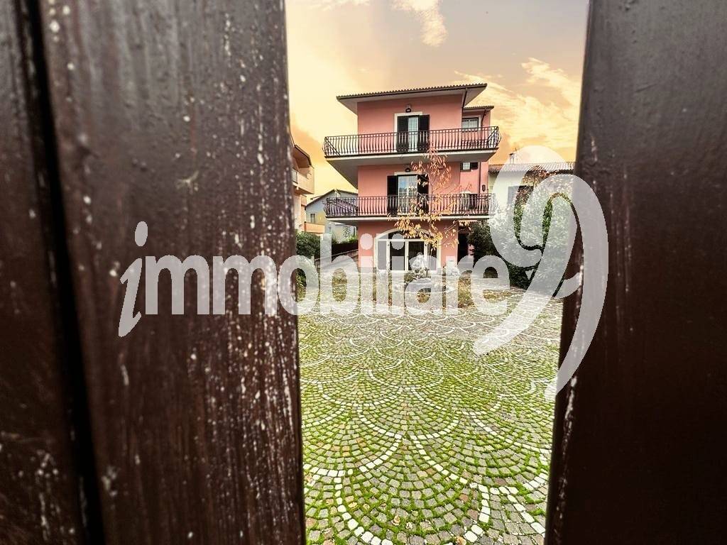 Casa cielo Terra in vendita a L'Aquila, Paganica - Tempera