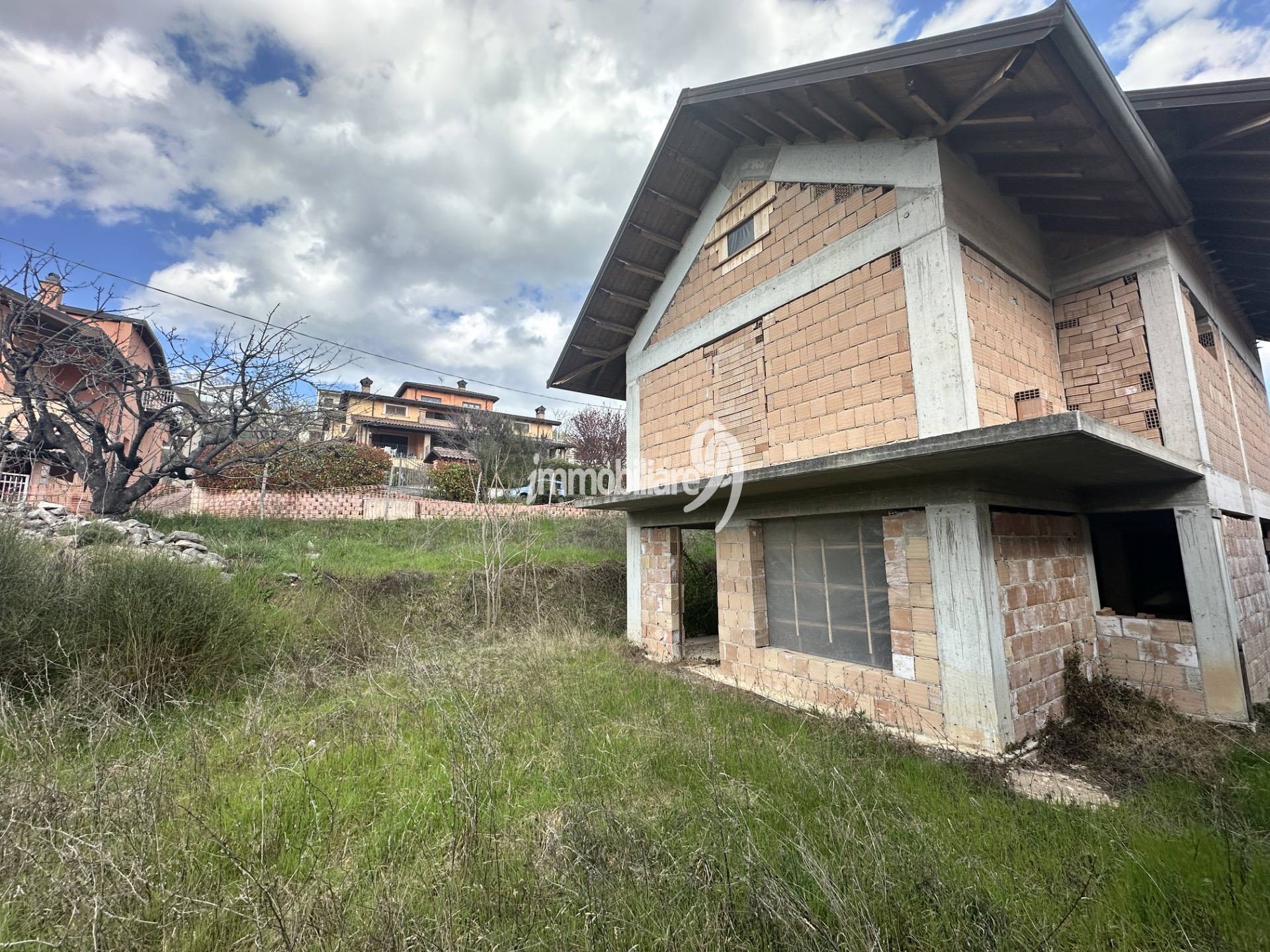 Villa in vendita a L'Aquila, Paganica - Tempera