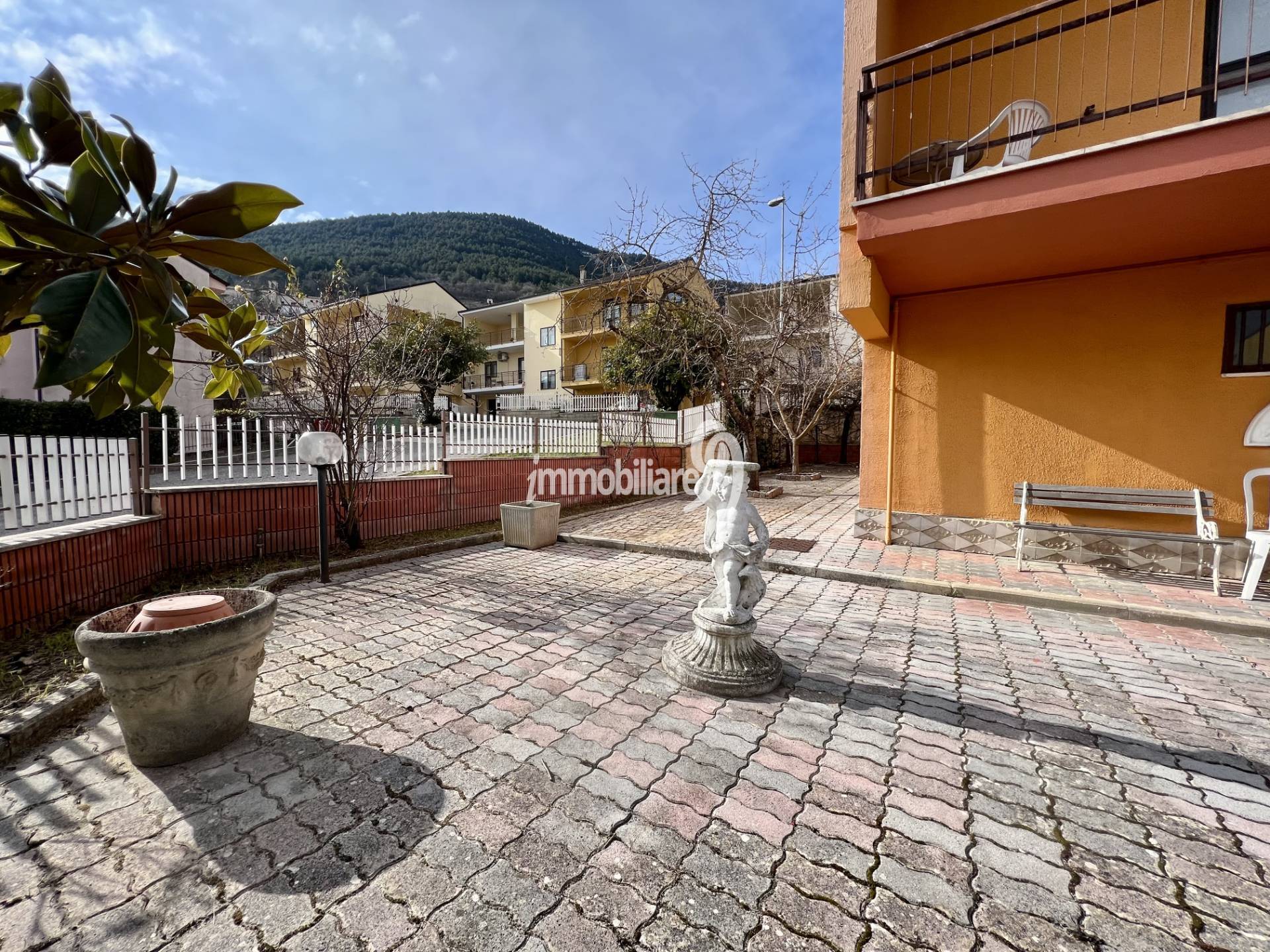 Villette a schiera in vendita a L'Aquila, Pianola