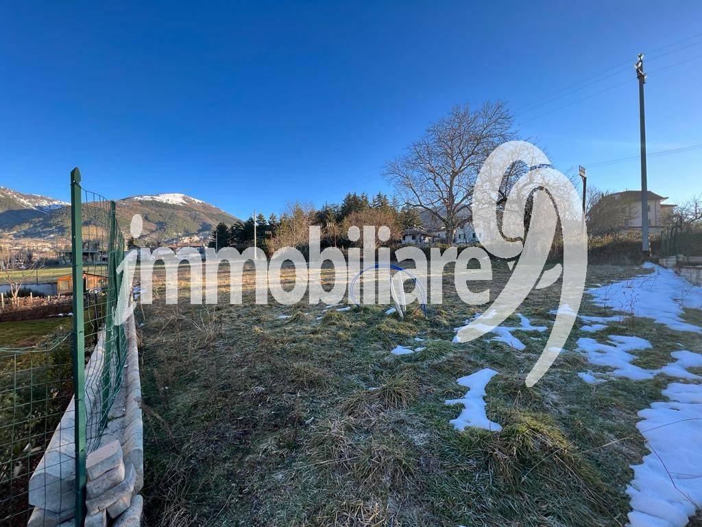 Terreno edificabile in vendita a L'Aquila
