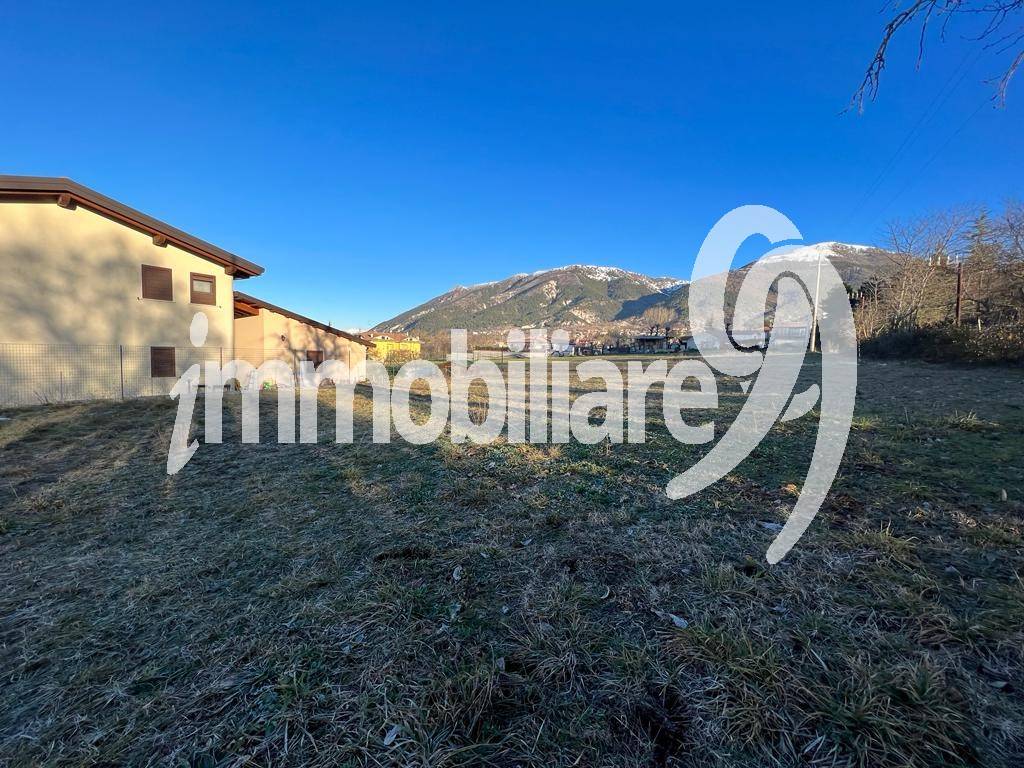 Terreno edificabile in vendita a L'Aquila