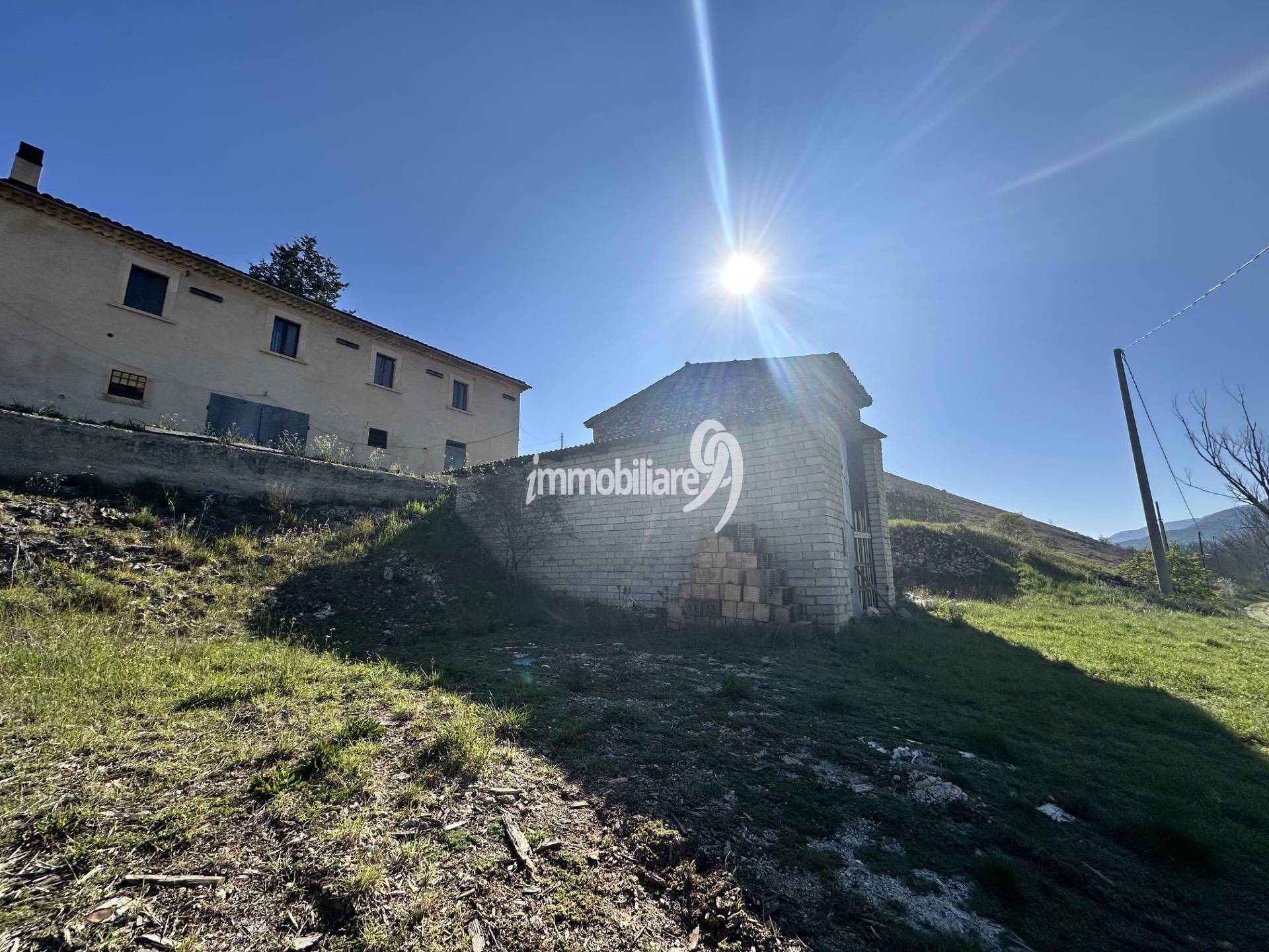 Rustico in vendita a Fossa, Cerro