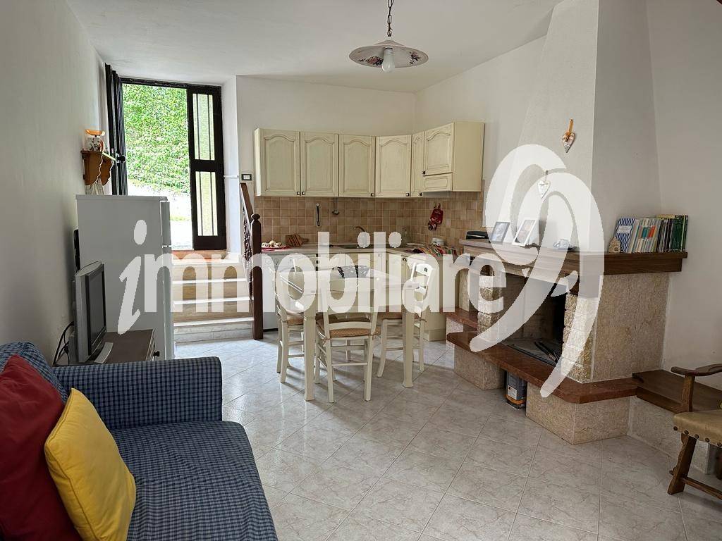 Casa cielo Terra in vendita a L'Aquila, Brecciasecca