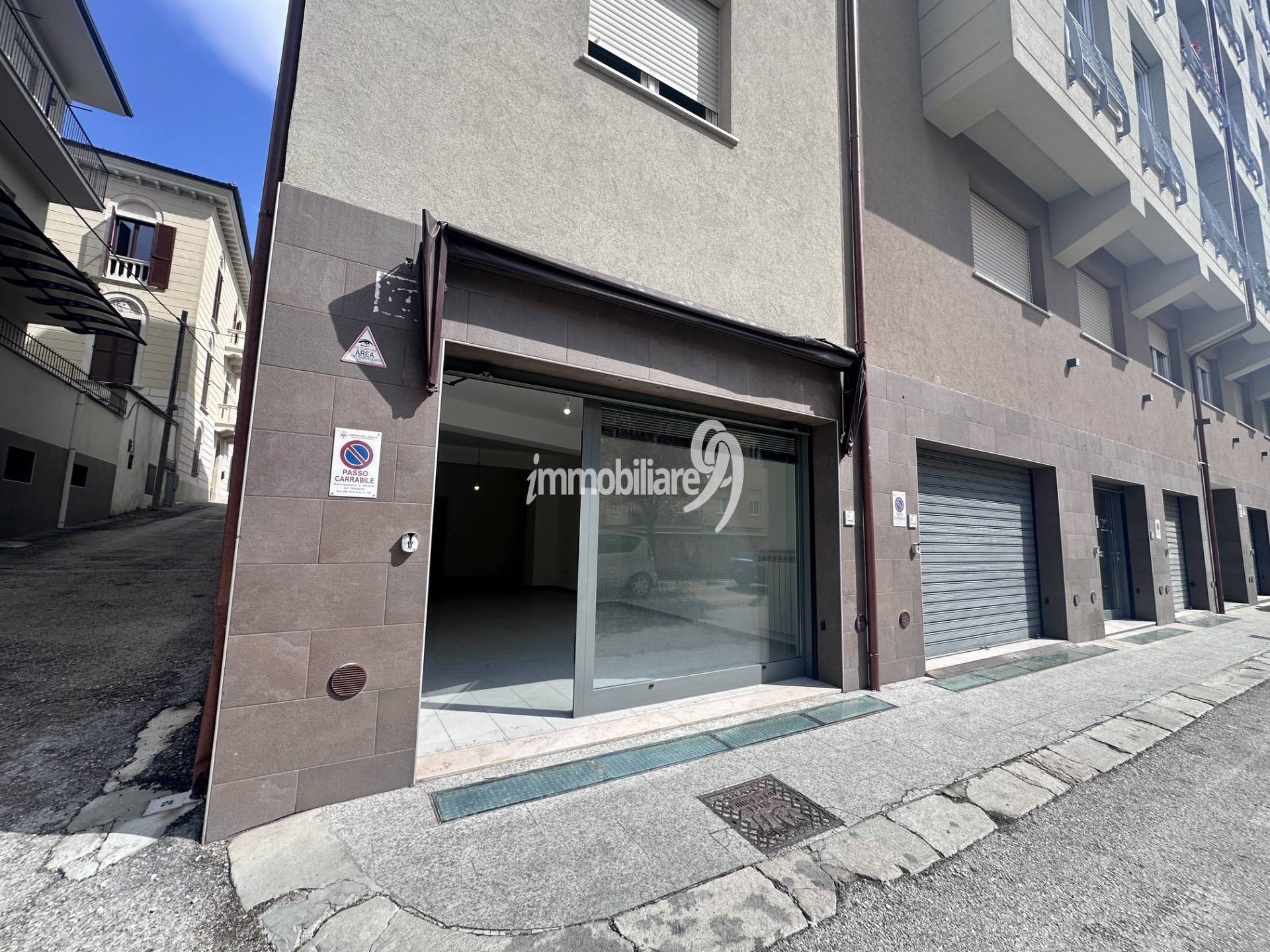 Attivit commerciale in affitto a L'Aquila, Centro storico