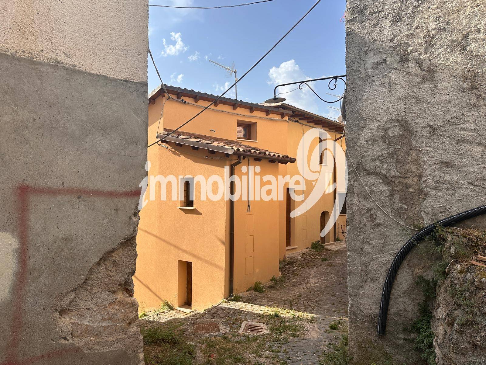 Casa cielo Terra in vendita a L'Aquila, Camarda
