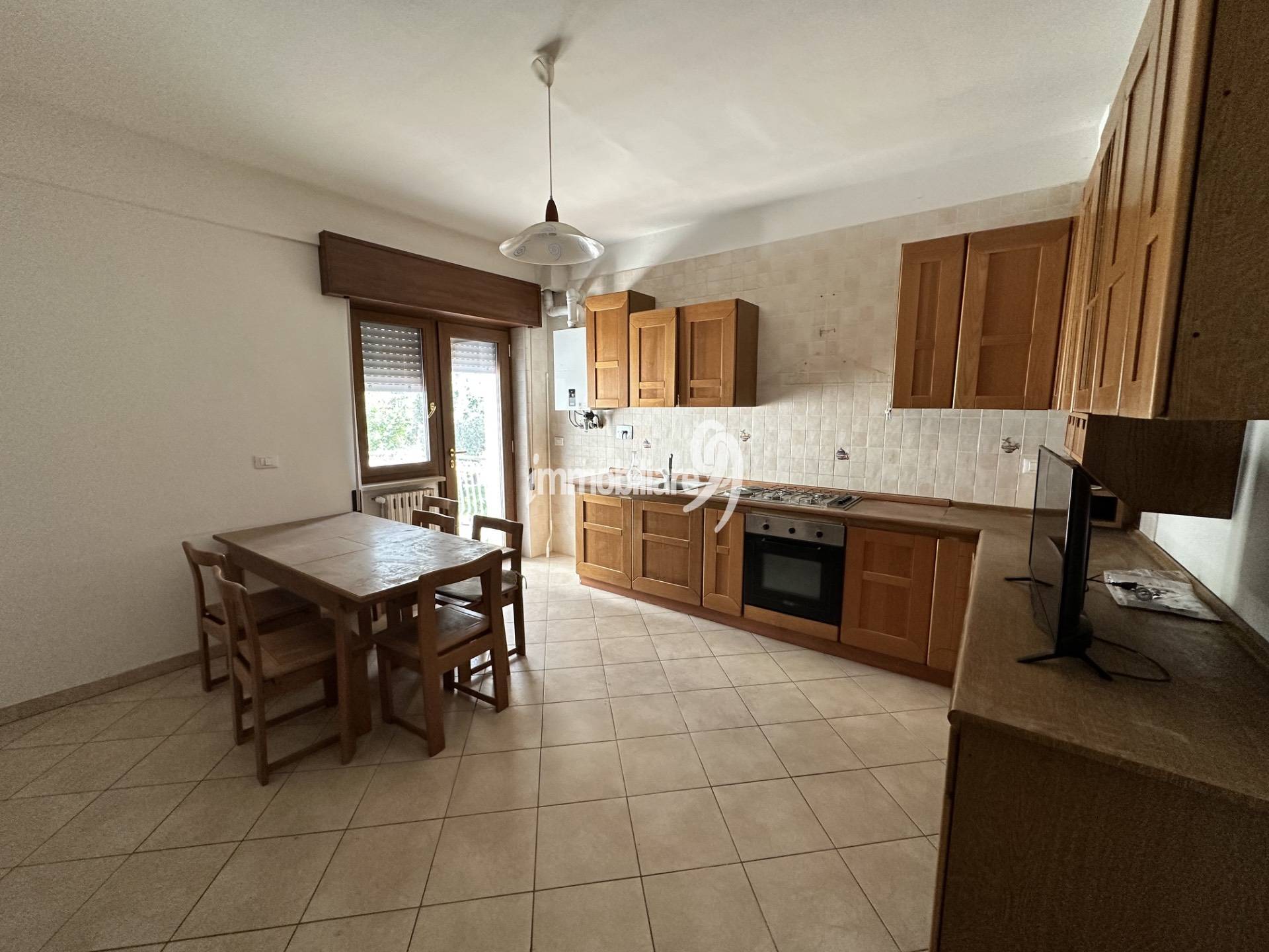 Appartamento in vendita a L'Aquila, Piazza d'Armi