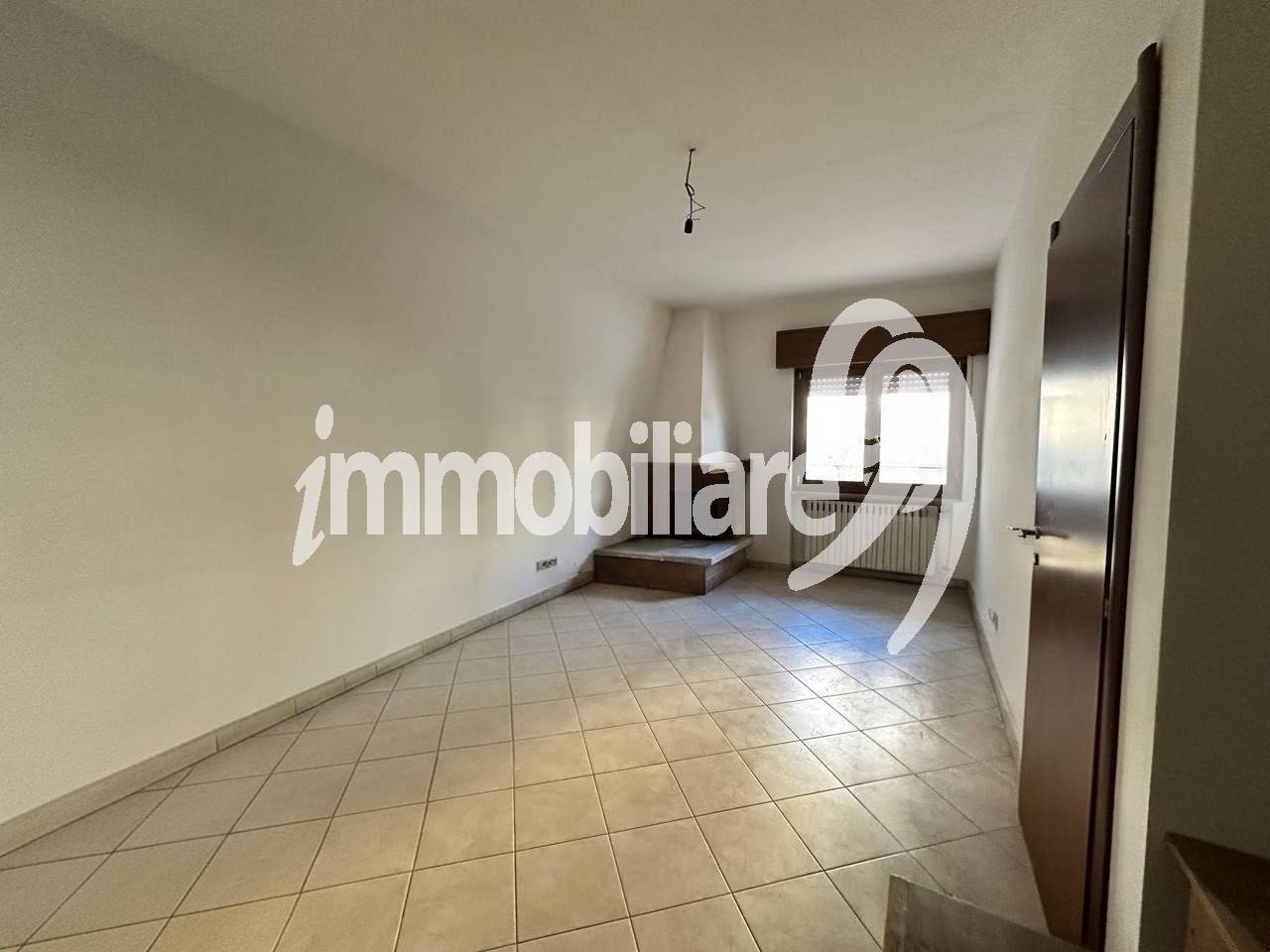 Appartamento in vendita a L'Aquila, Piazza d'Armi