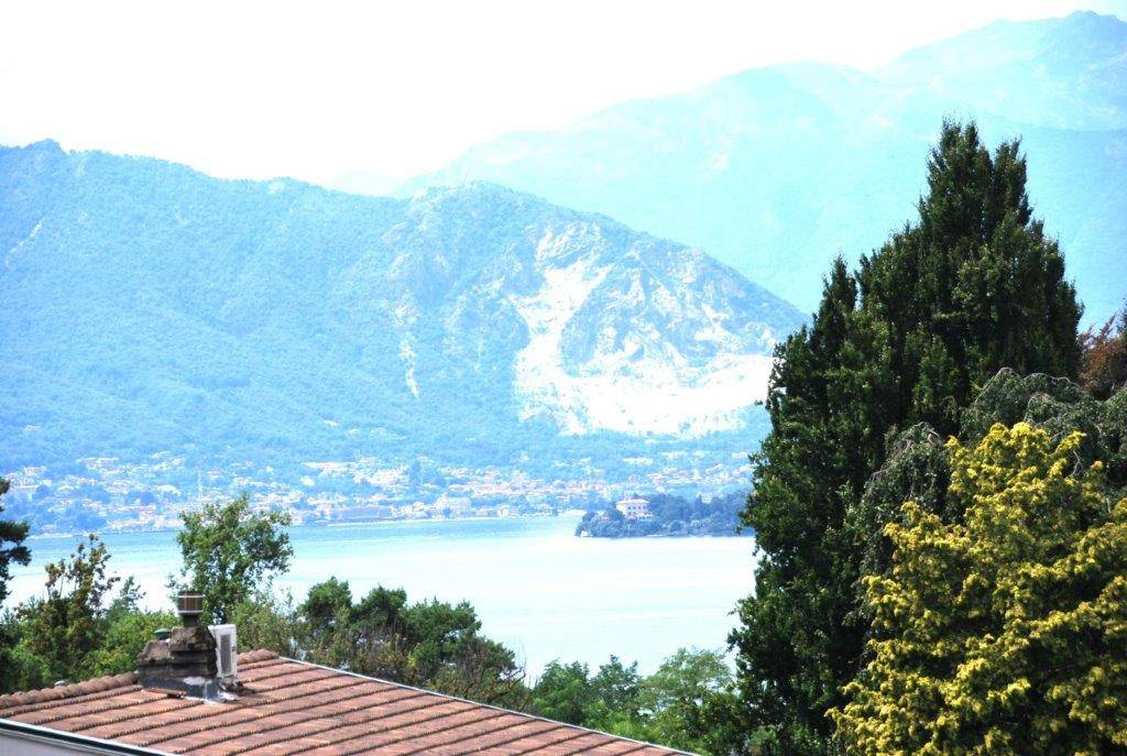 Appartamento in vendita a Laveno-Mombello