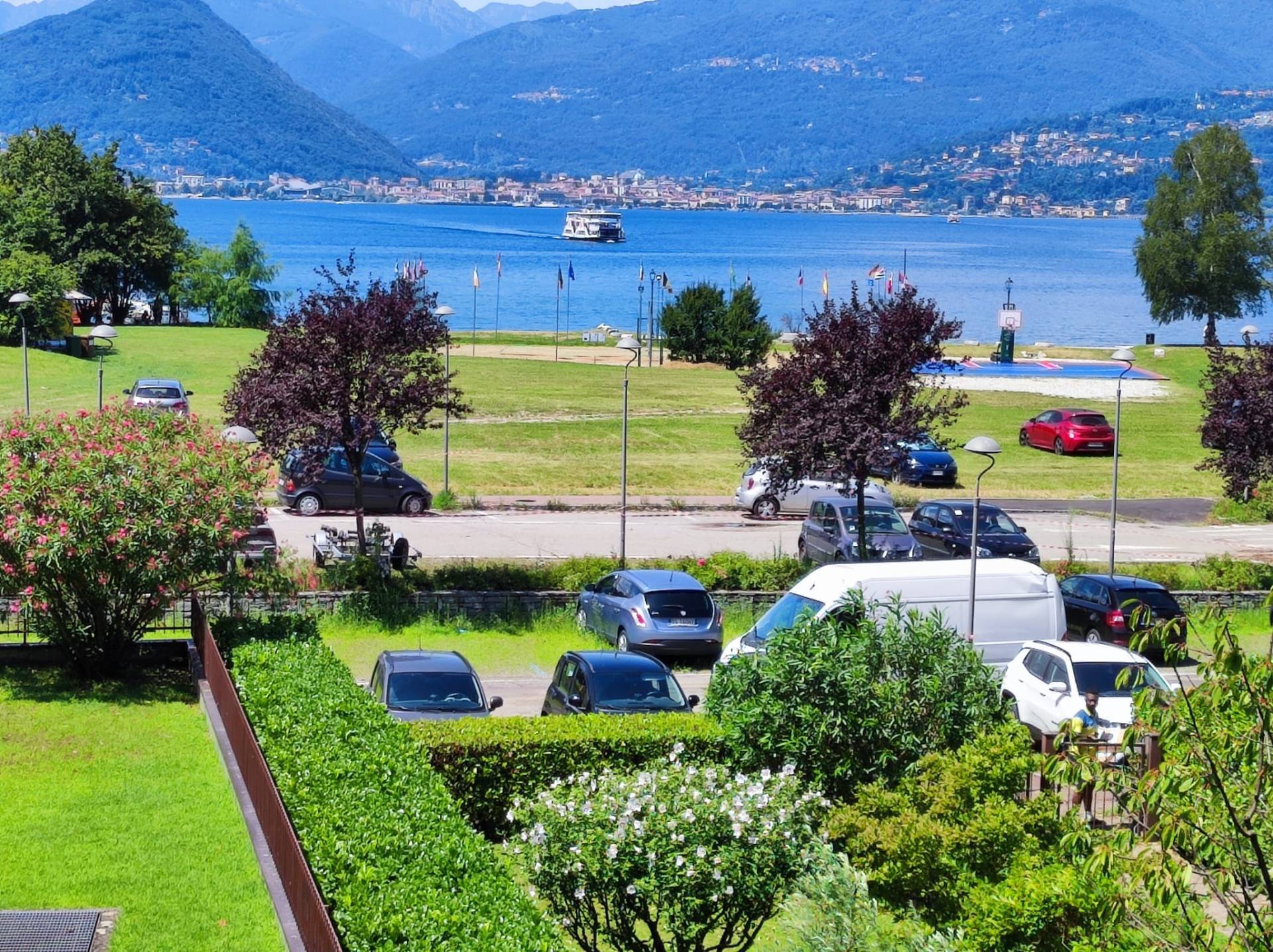 Appartamento in vendita a Laveno-Mombello