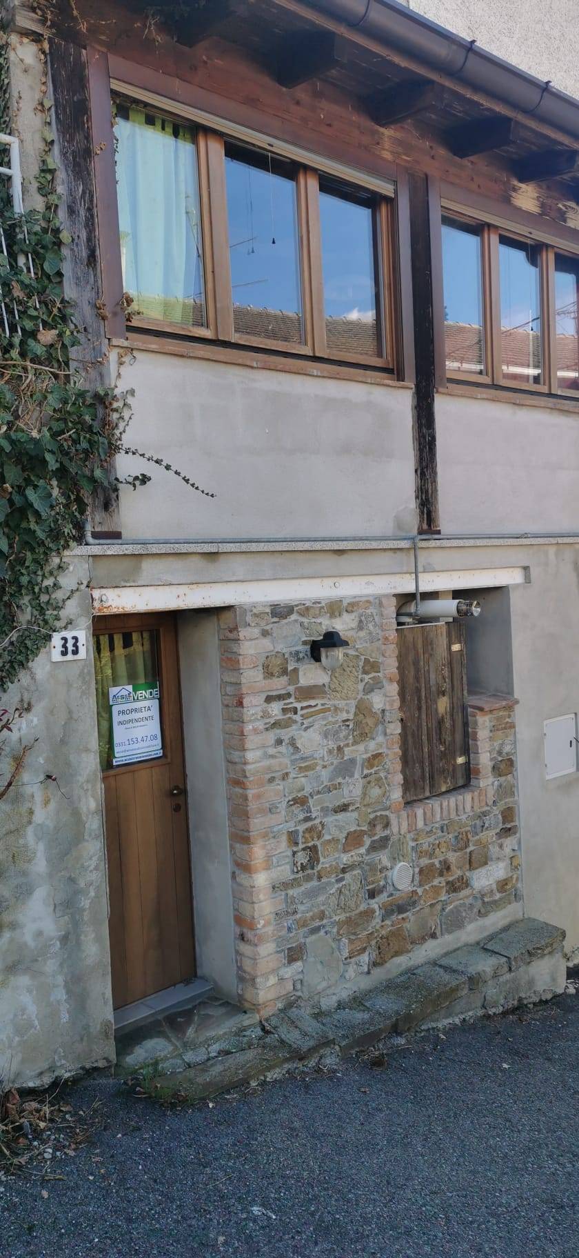 Appartamento in vendita a Farini, Groppallo