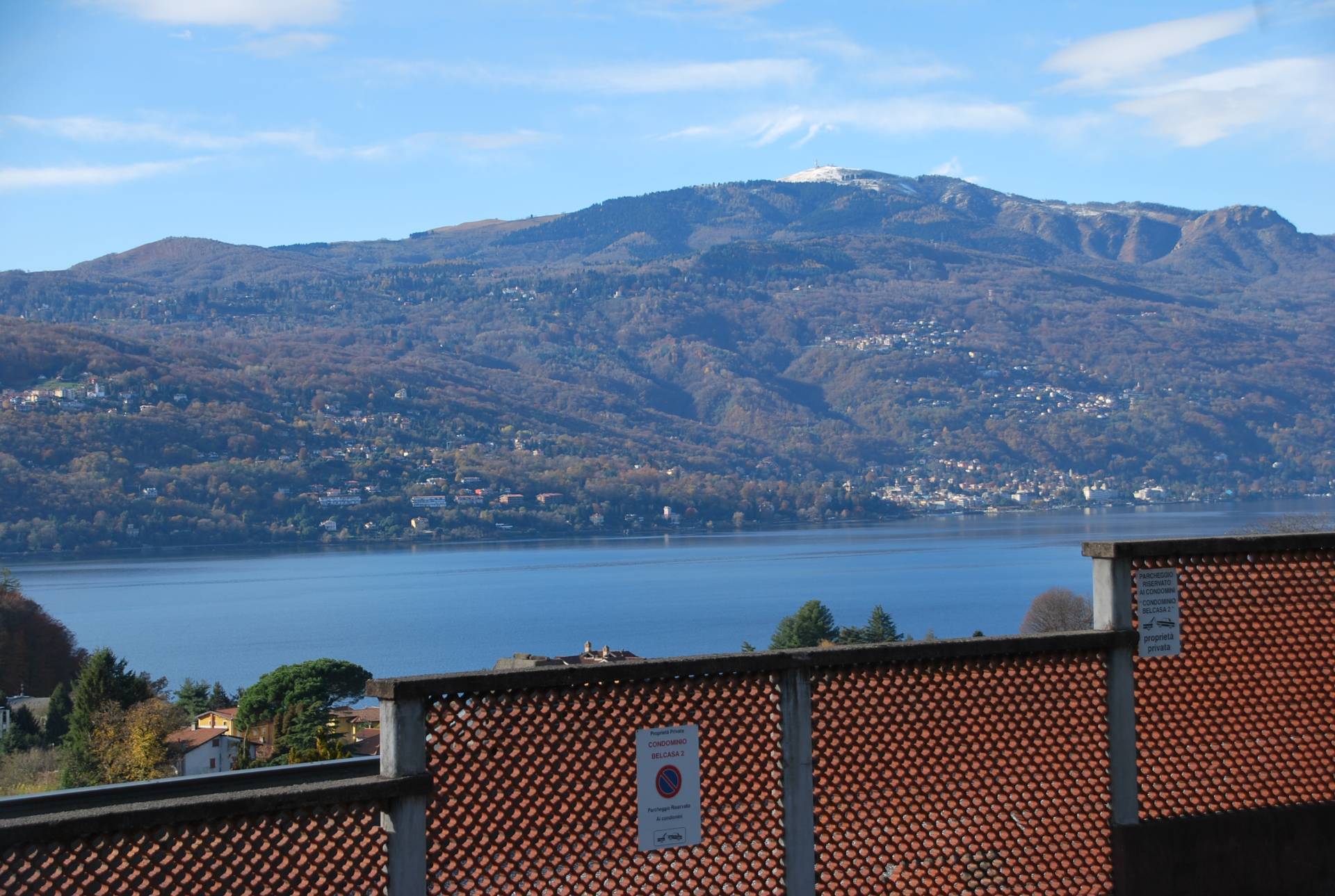 Appartamento in vendita a Leggiuno, Mirasole