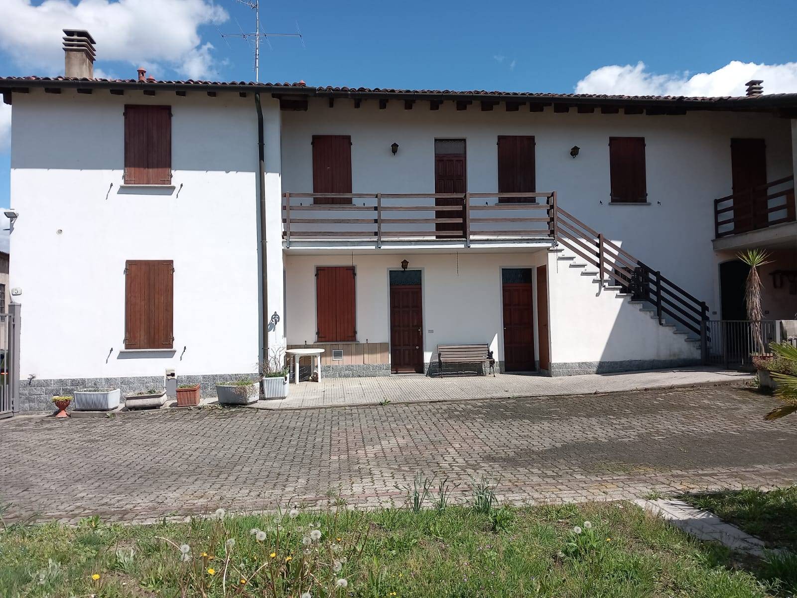 casa semindipendente in vendita a Cadrezzate con Osmate